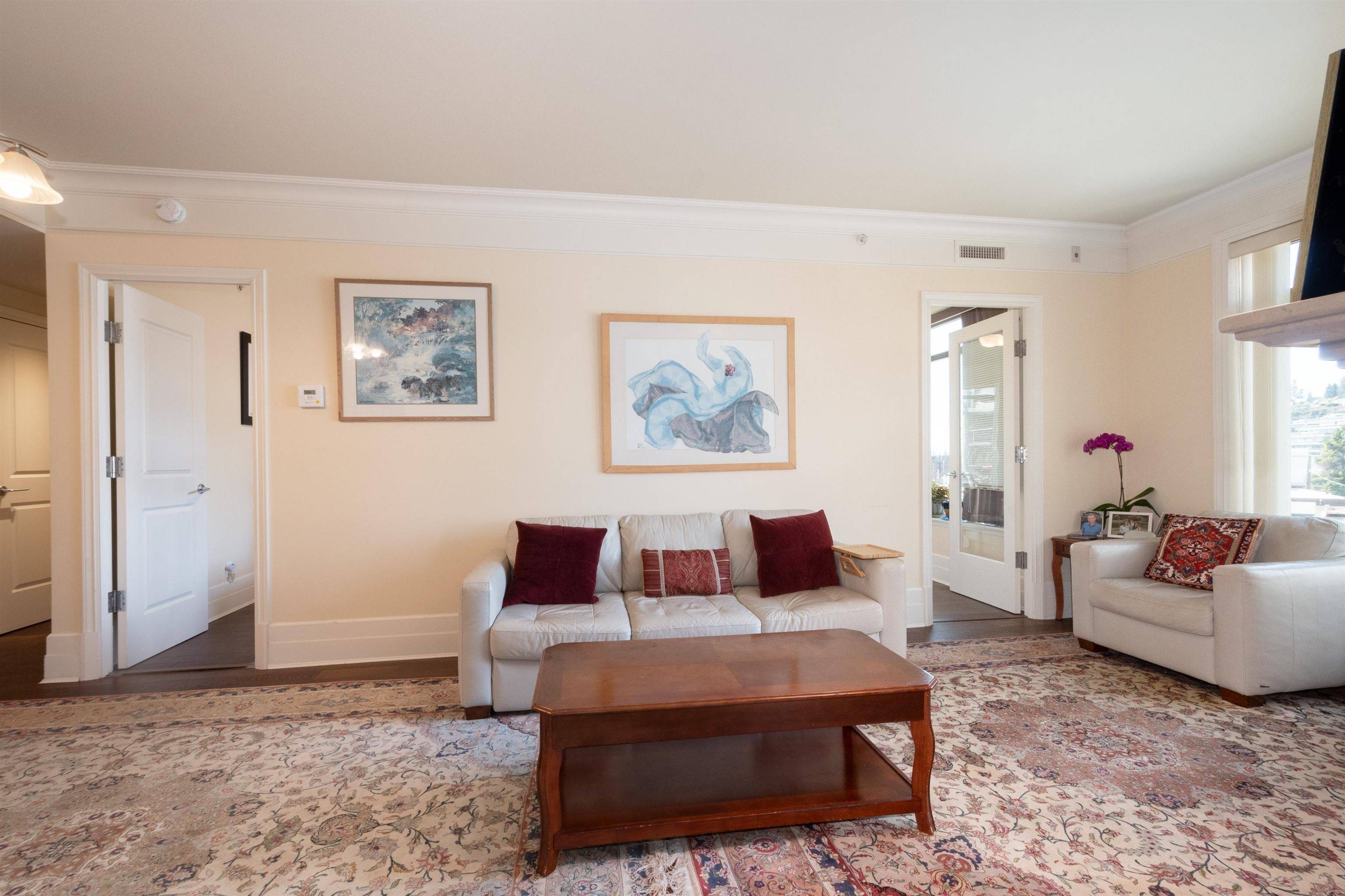 West Vancouver, BC V7T 0A2,533 Waters Edge CRES #300