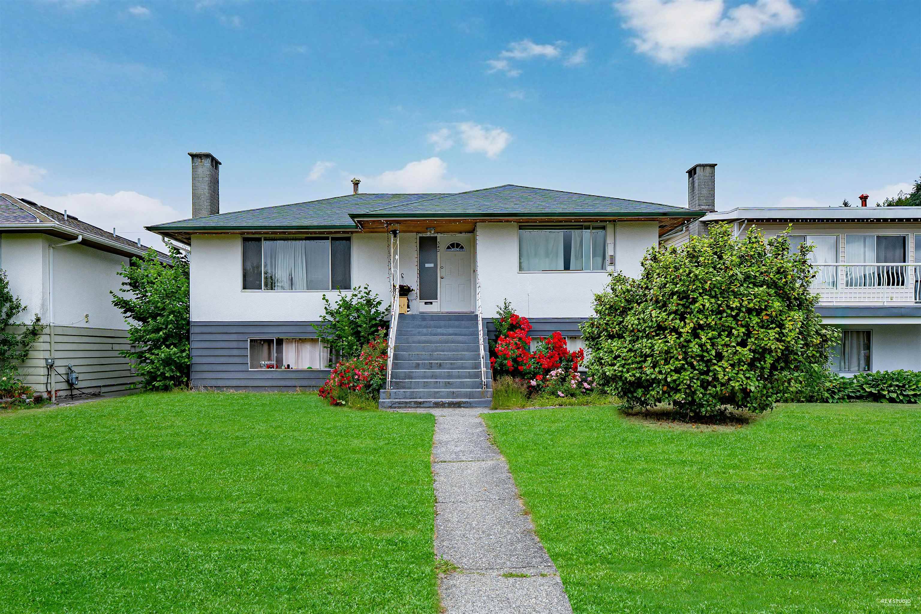 North Vancouver, BC V7L 2X9,342 E 18th ST