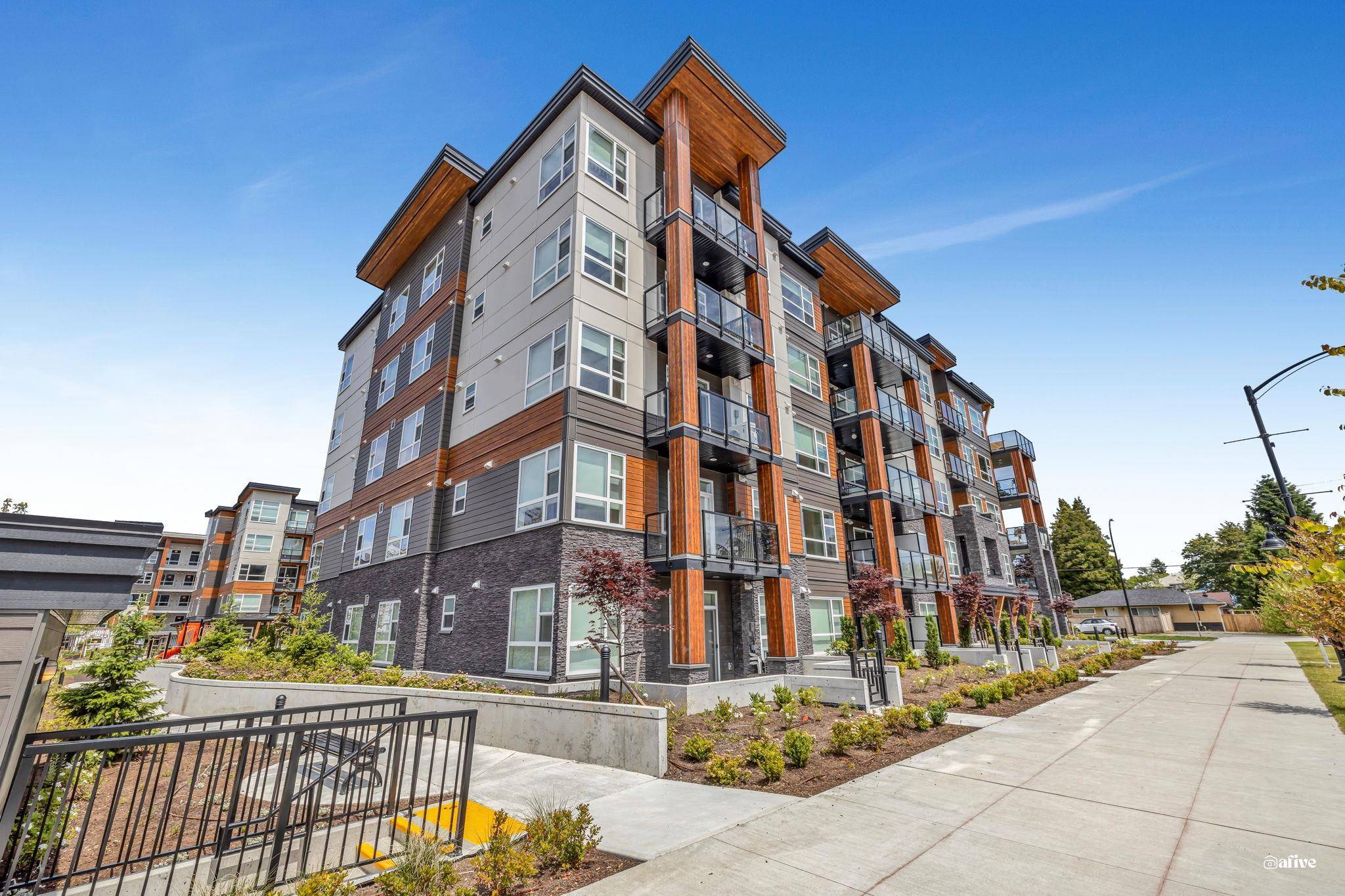 Maple Ridge, BC V2X 6X1,12109 223 ST #215