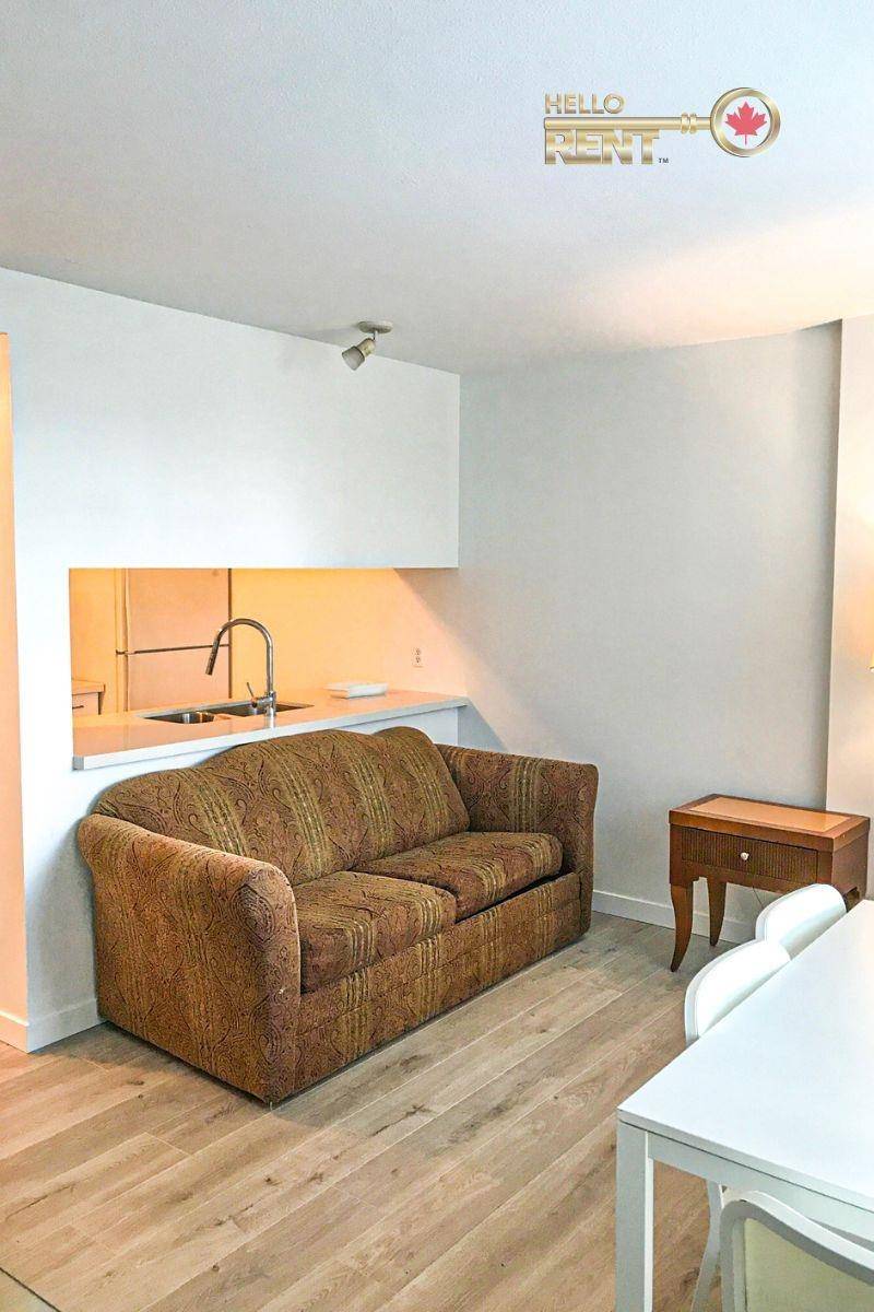 Vancouver, BC V6B 6H4,438 Seymour ST #605