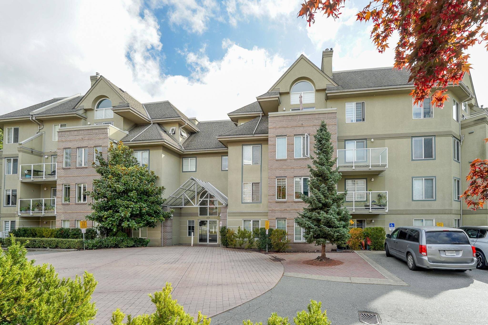 Surrey, BC V3W 1B9,12125 75 A Avenue #313