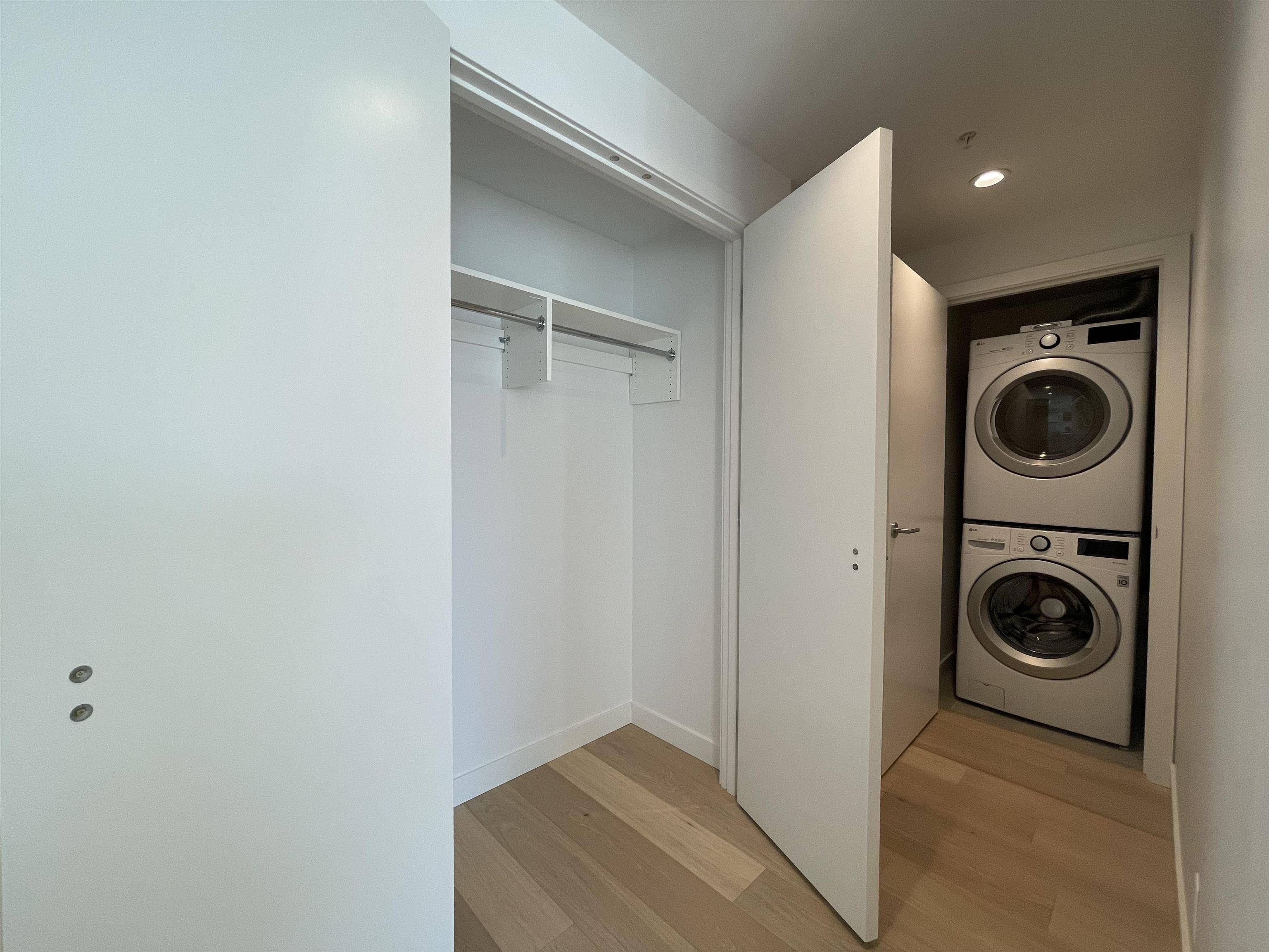 Burnaby, BC V5H 4M4,6000 Mckay AVE #1305