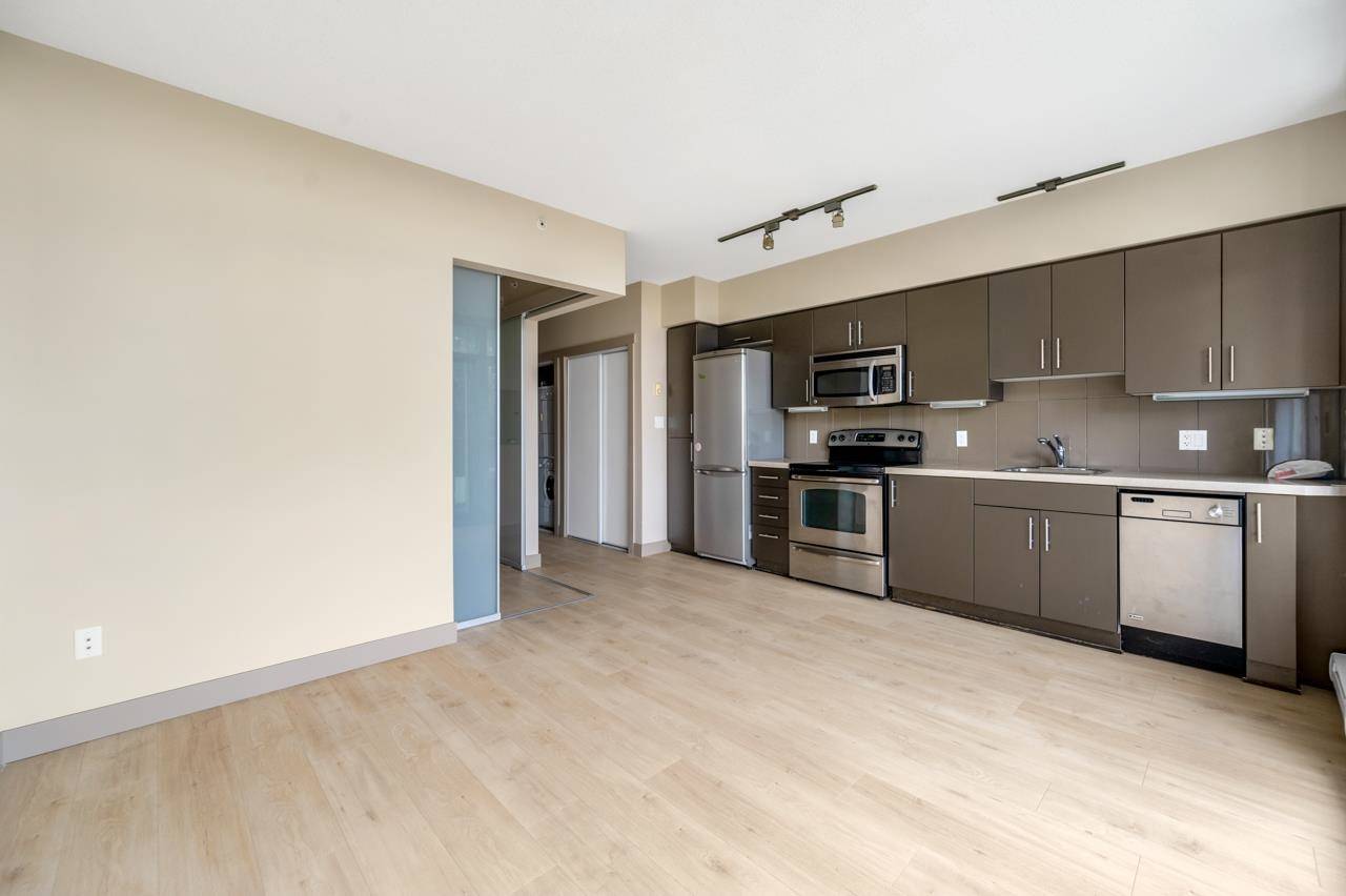 Burnaby, BC V5A 0B9,9009 Cornerstone Mews #501