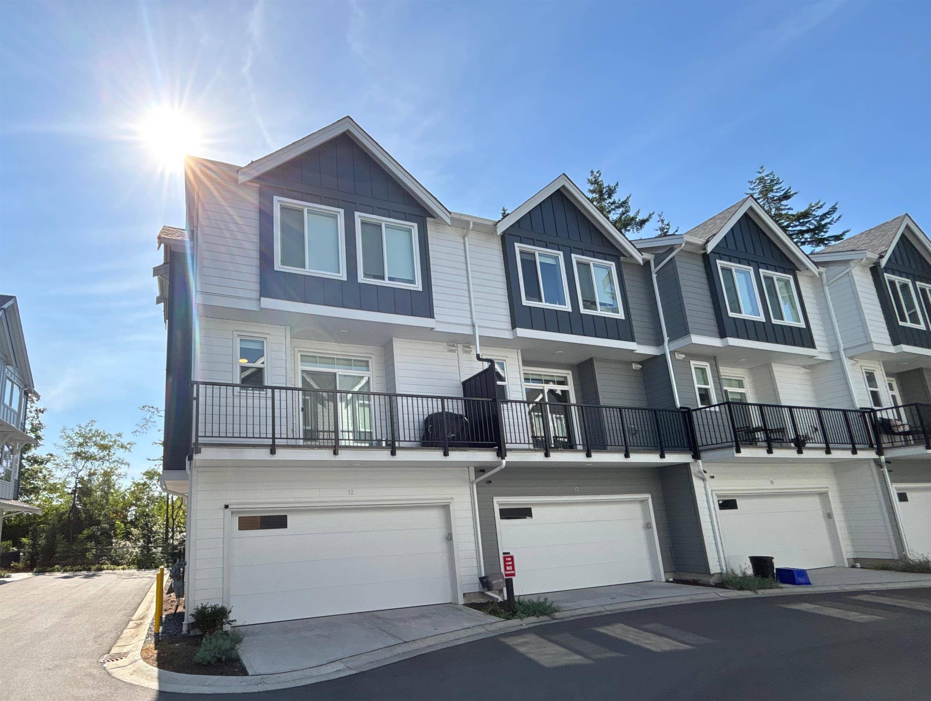 Surrey, BC V4N 6X1,17458 100 AVE #12