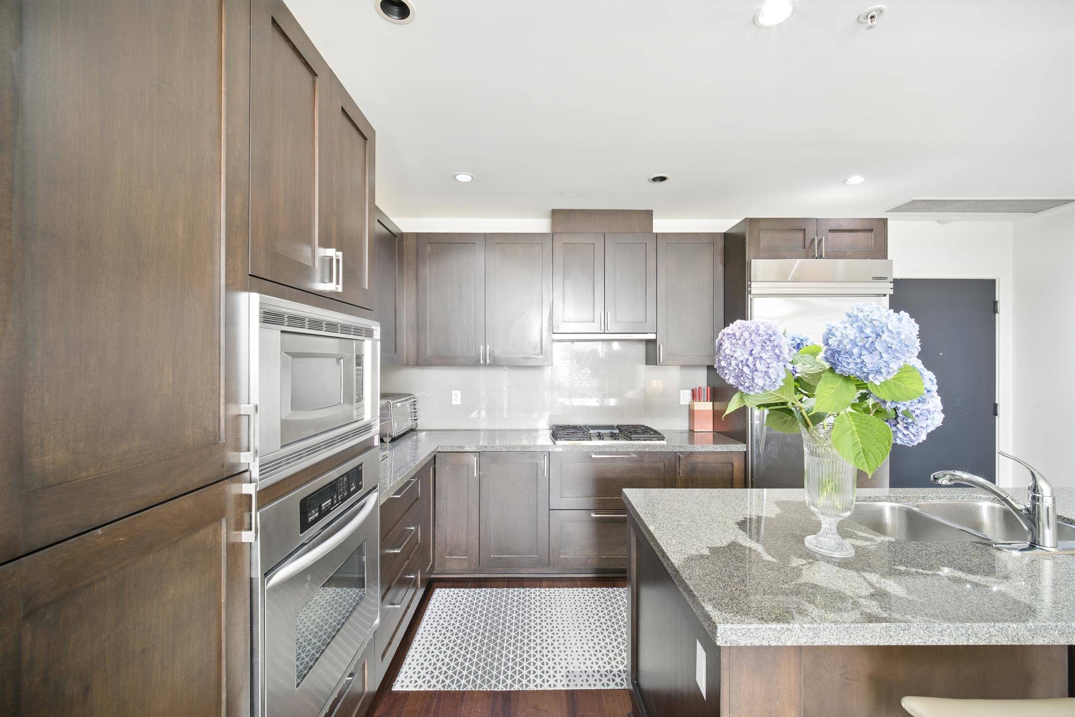 Vancouver, BC V6S 1A9,3595 W 18th AVE #404