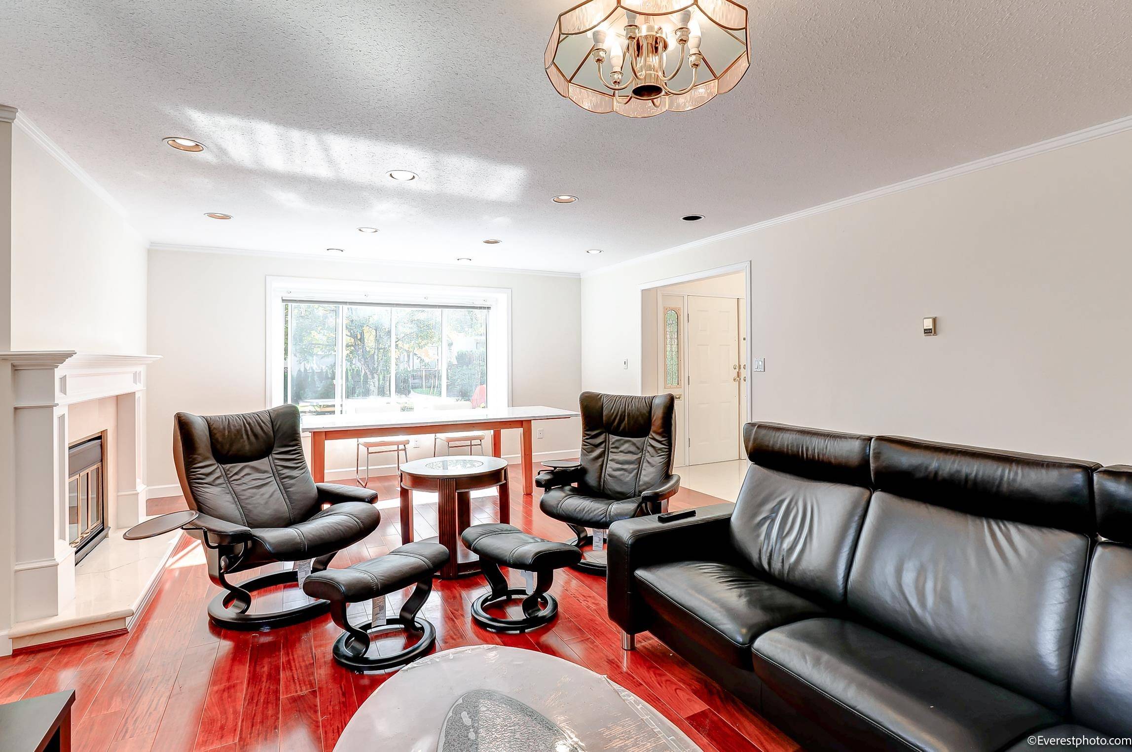 Vancouver, BC V6L 1G6,2403 W 20th AVE