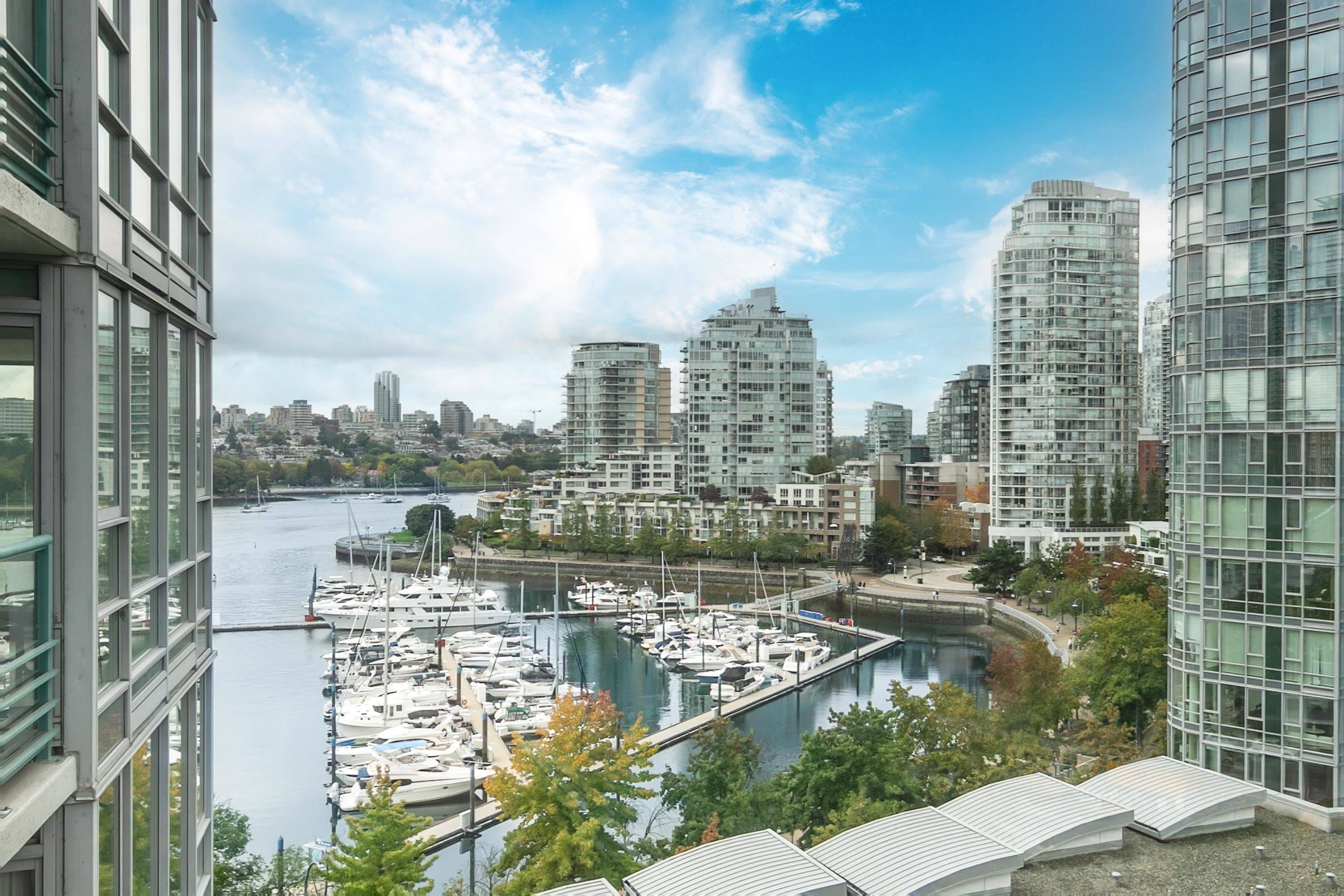 Vancouver, BC V6Z 3A3,1033 Marinaside CRES #1101