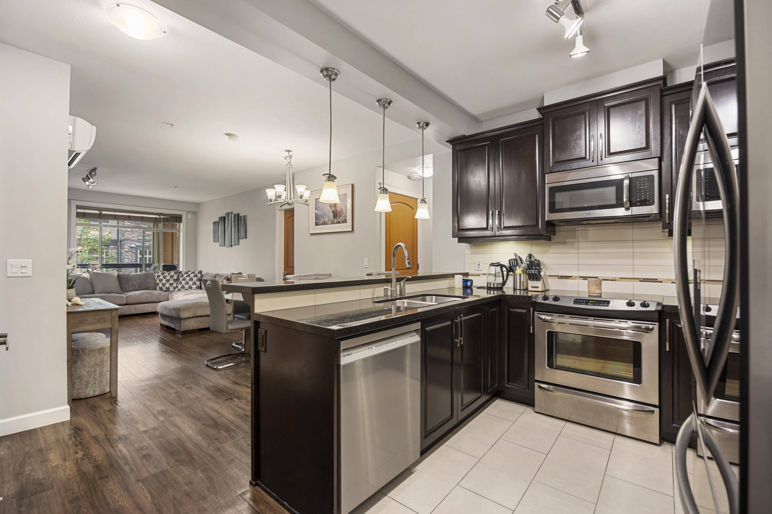 Langley, BC V2Y 0L2,8288 207a ST #336