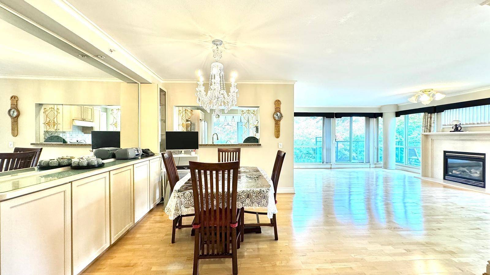 Vancouver, BC V5Z 4R7,618 W 45th AVE #412