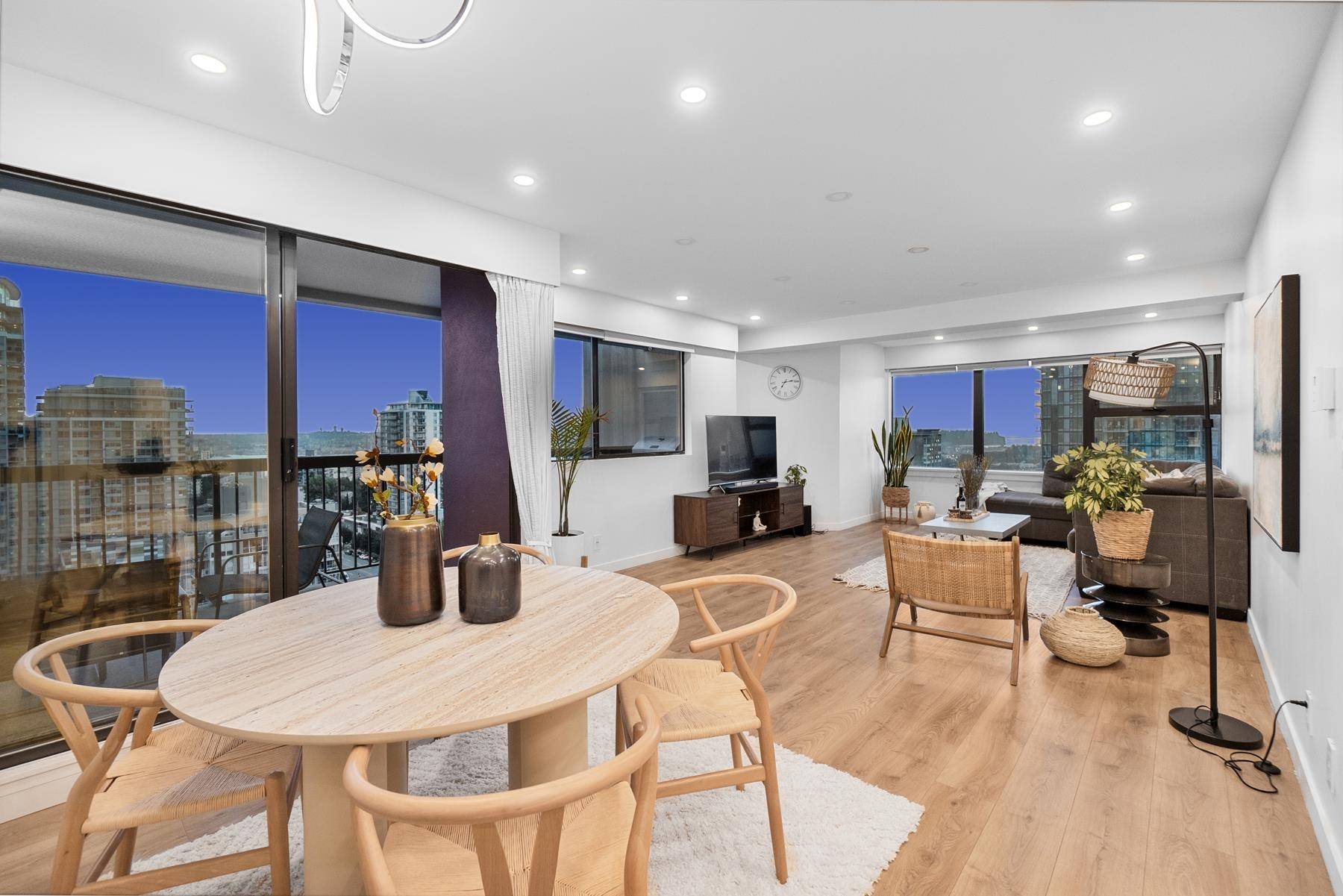 North Vancouver, BC V7L 4R2,1515 Eastern AVE #1304