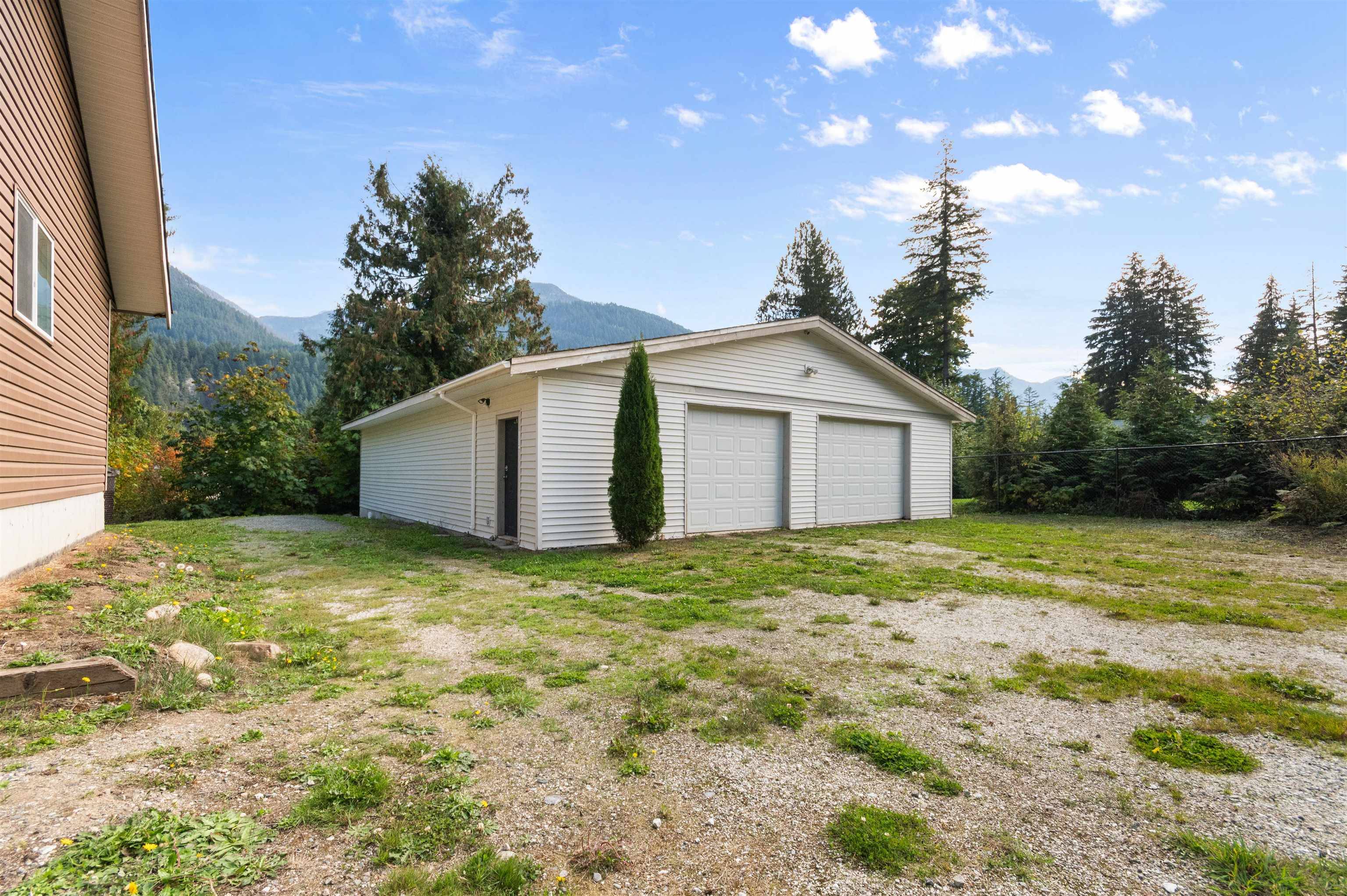 Hope, BC V0X 1L3,26542 Reynolds RD
