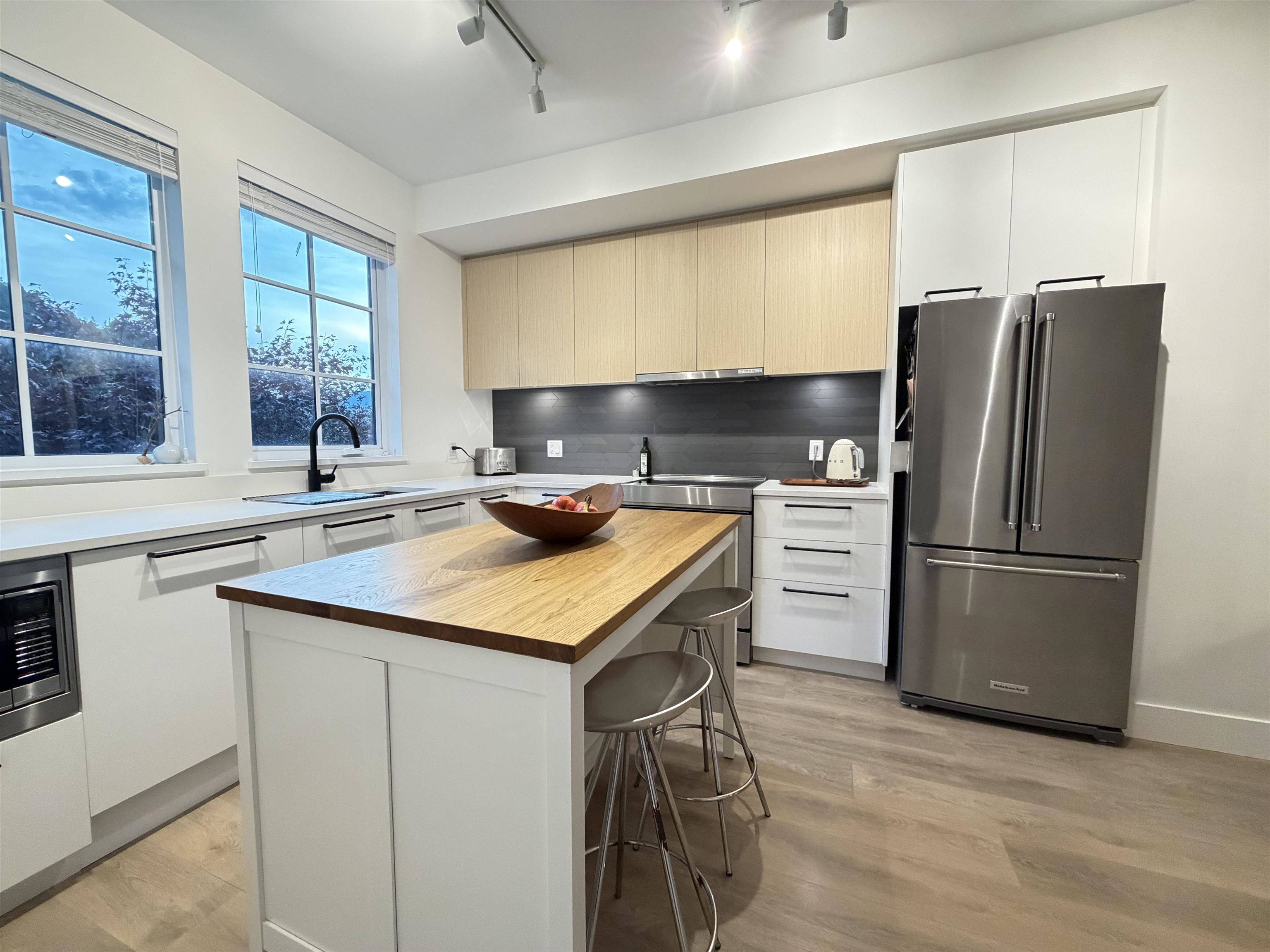 Squamish, BC V8B 1A8,1358 Peakside PL