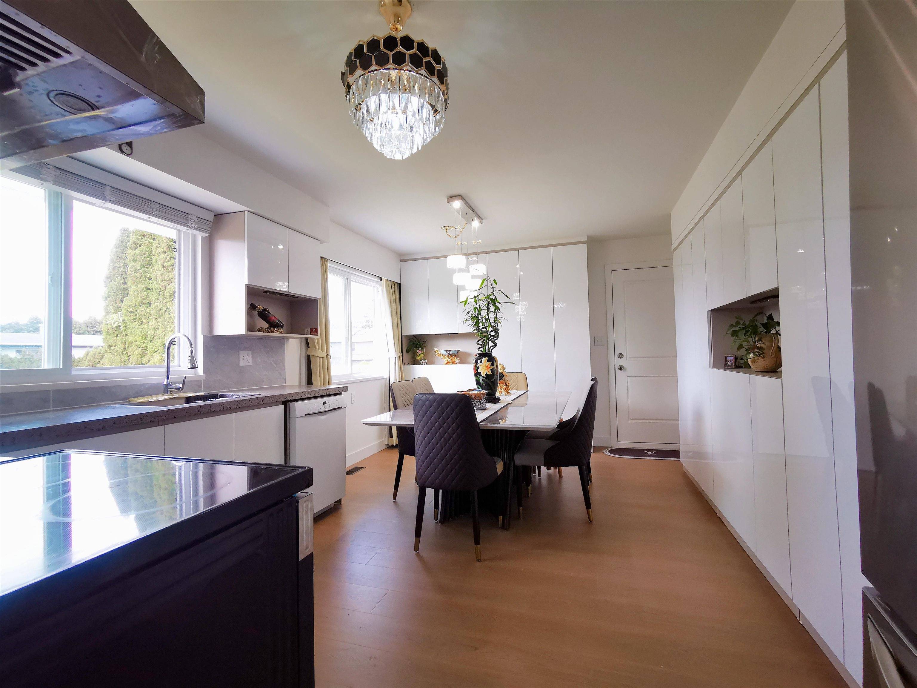 Richmond, BC V7C 4G3,7460 Thormanby CRES