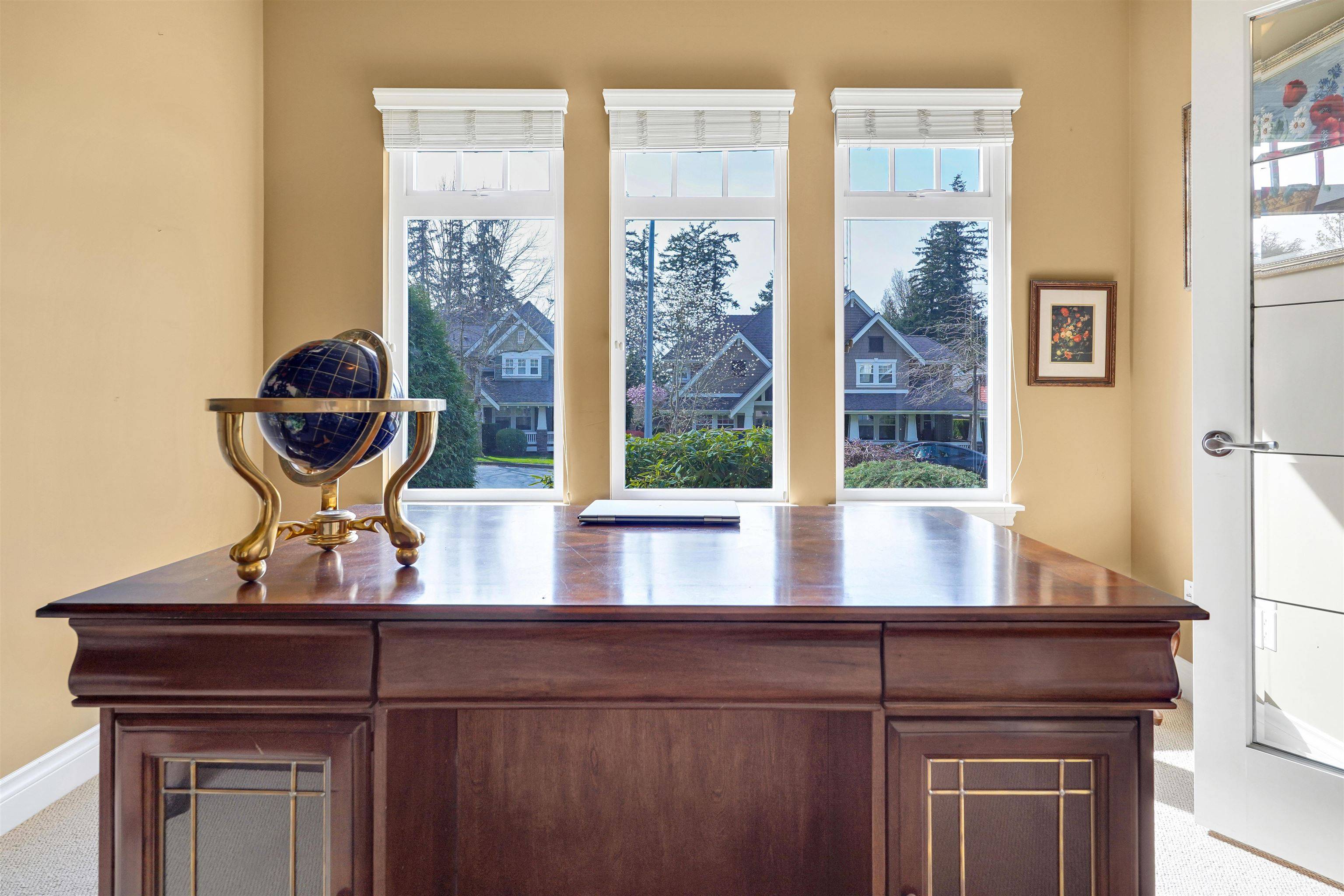 Surrey, BC V4A 0A4,2052 128a ST