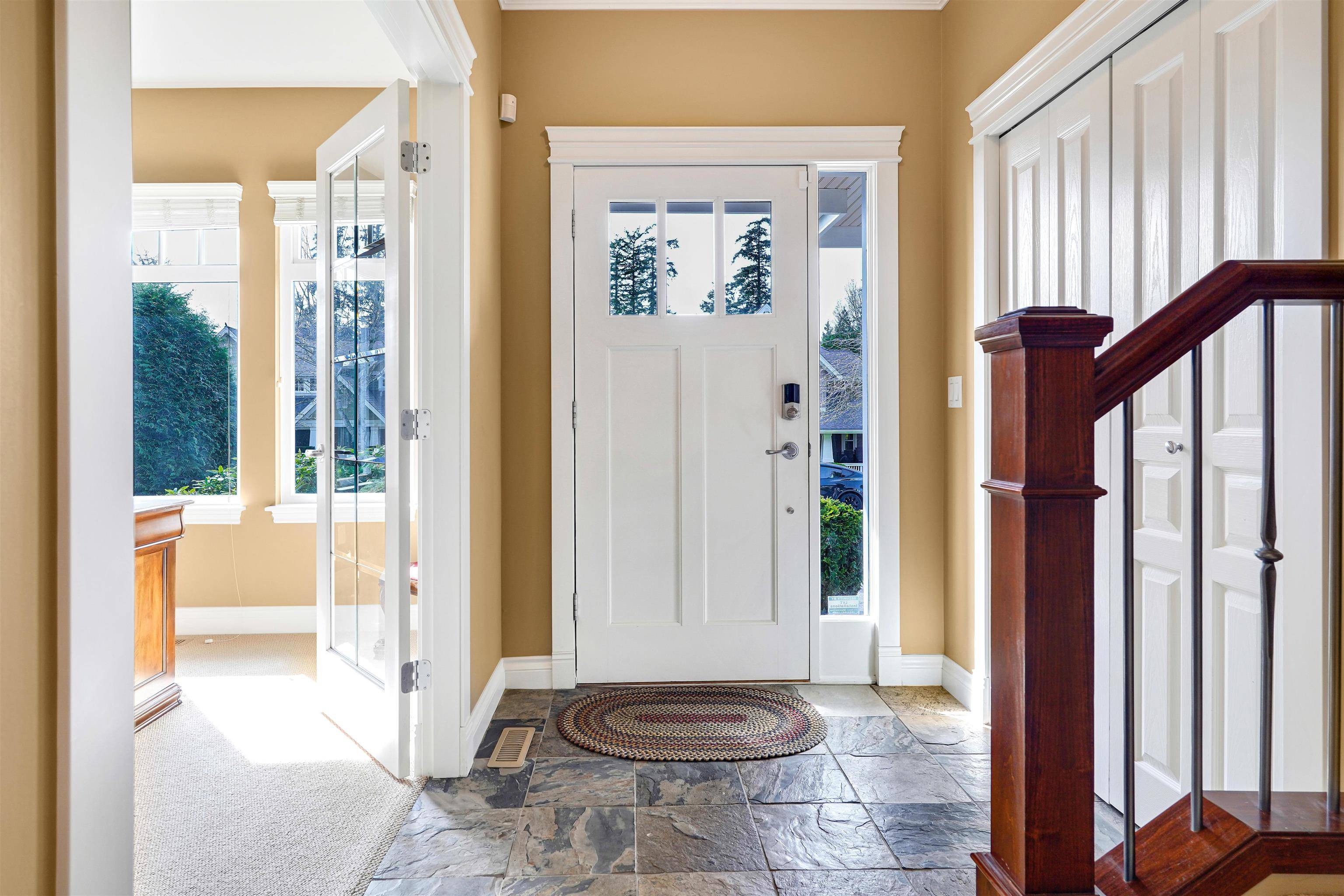 Surrey, BC V4A 0A4,2052 128a ST