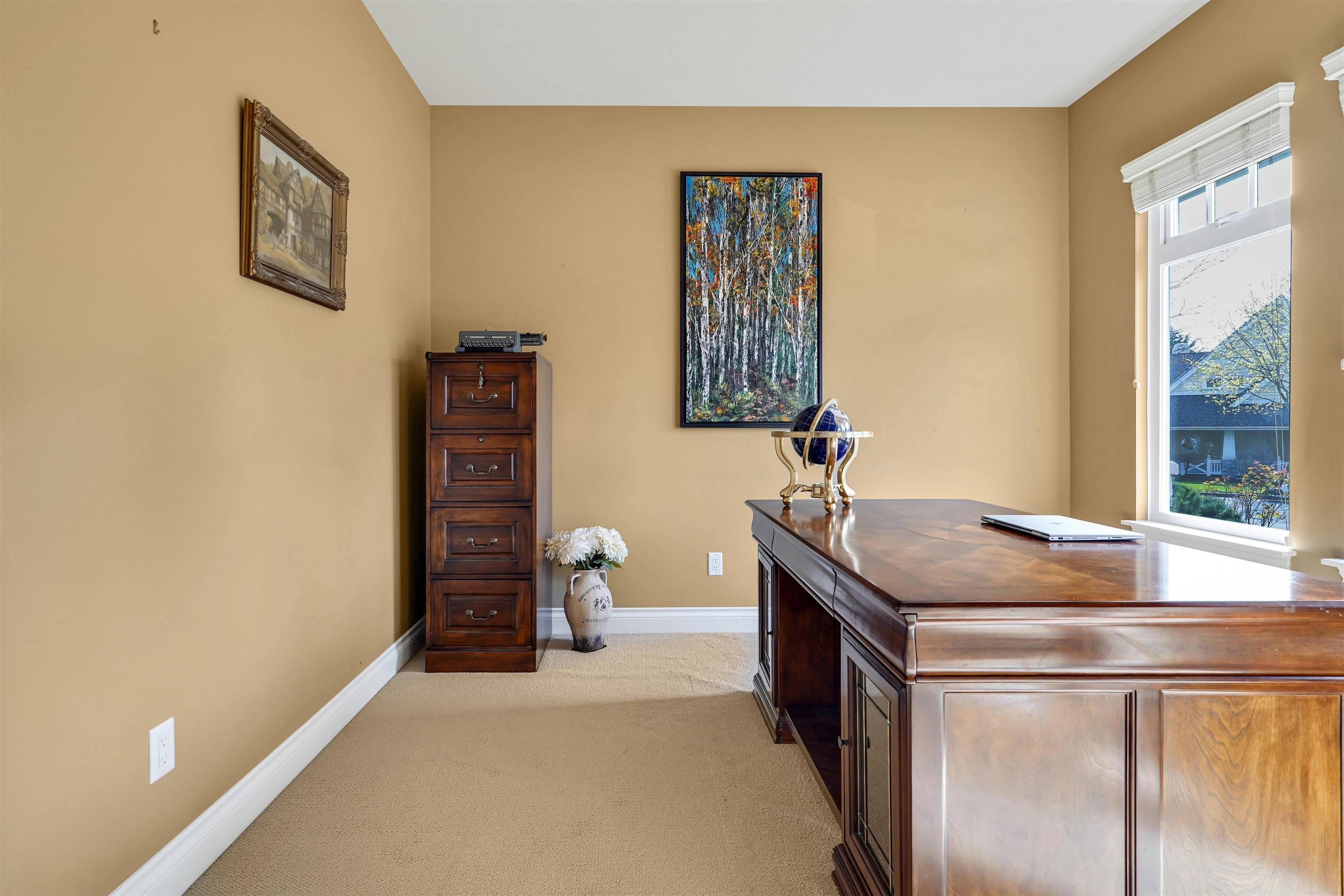 Surrey, BC V4A 0A4,2052 128a ST