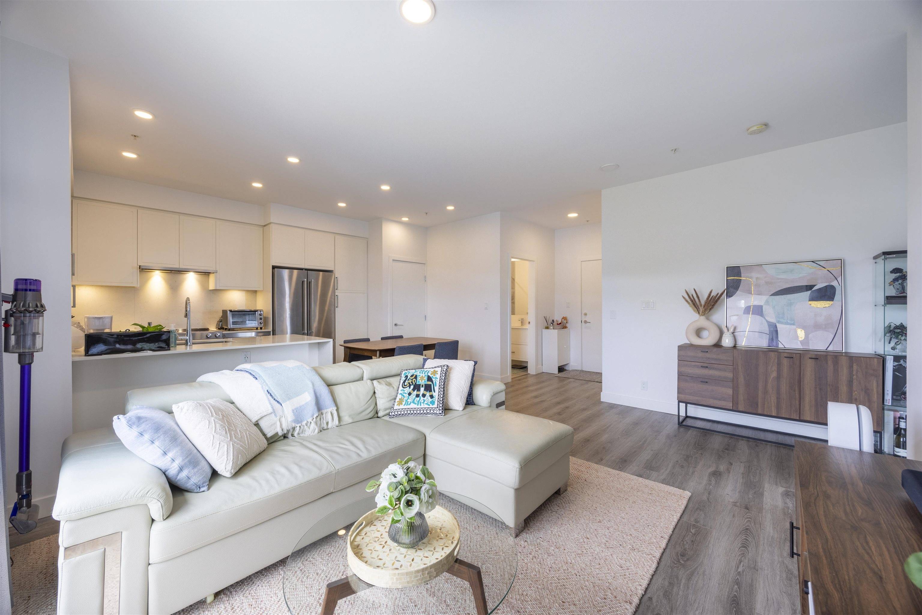 Coquitlam, BC V3J 0K5,700 Clarke RD #606