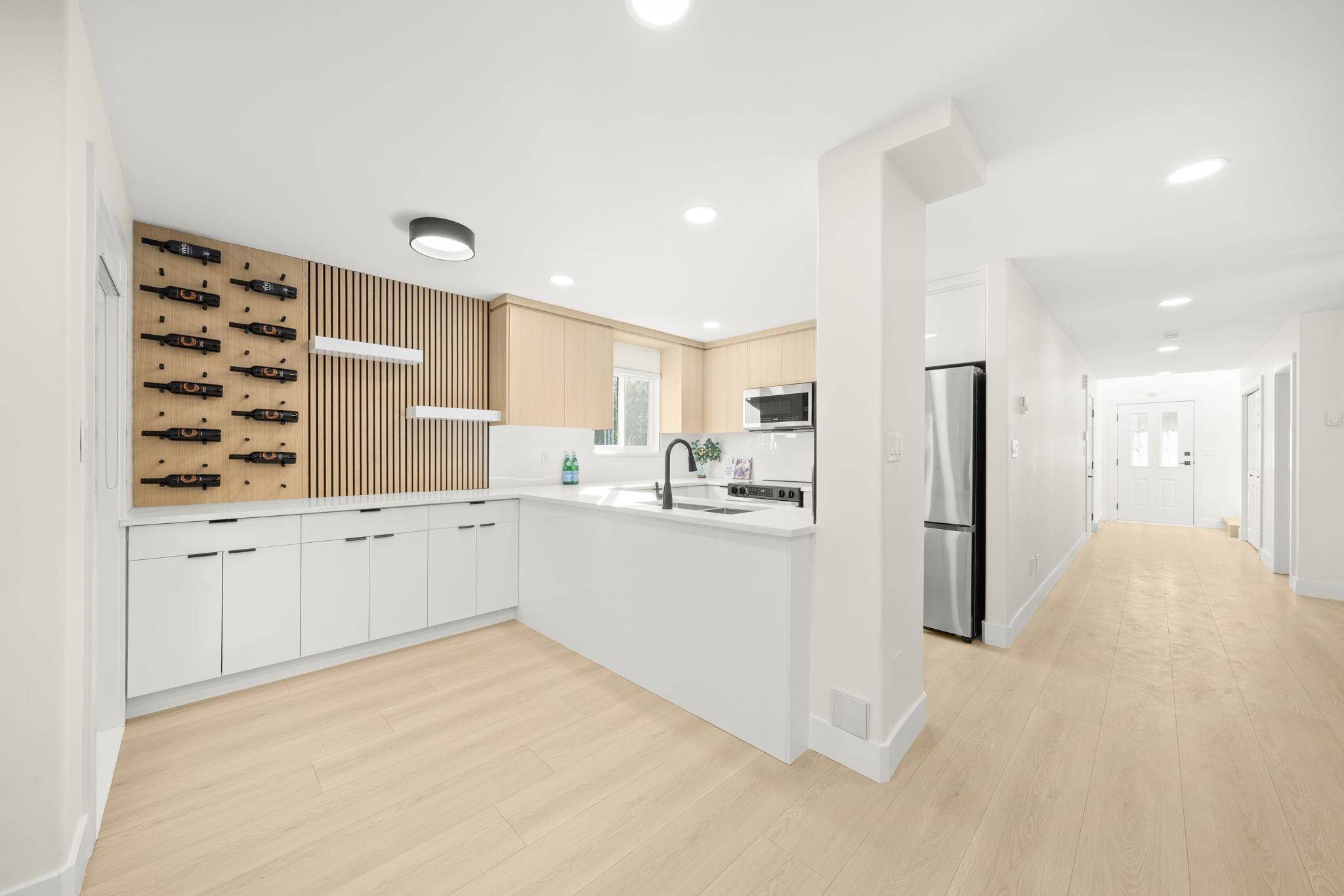 Maple Ridge, BC V2X 6T1,11950 232 ST #13