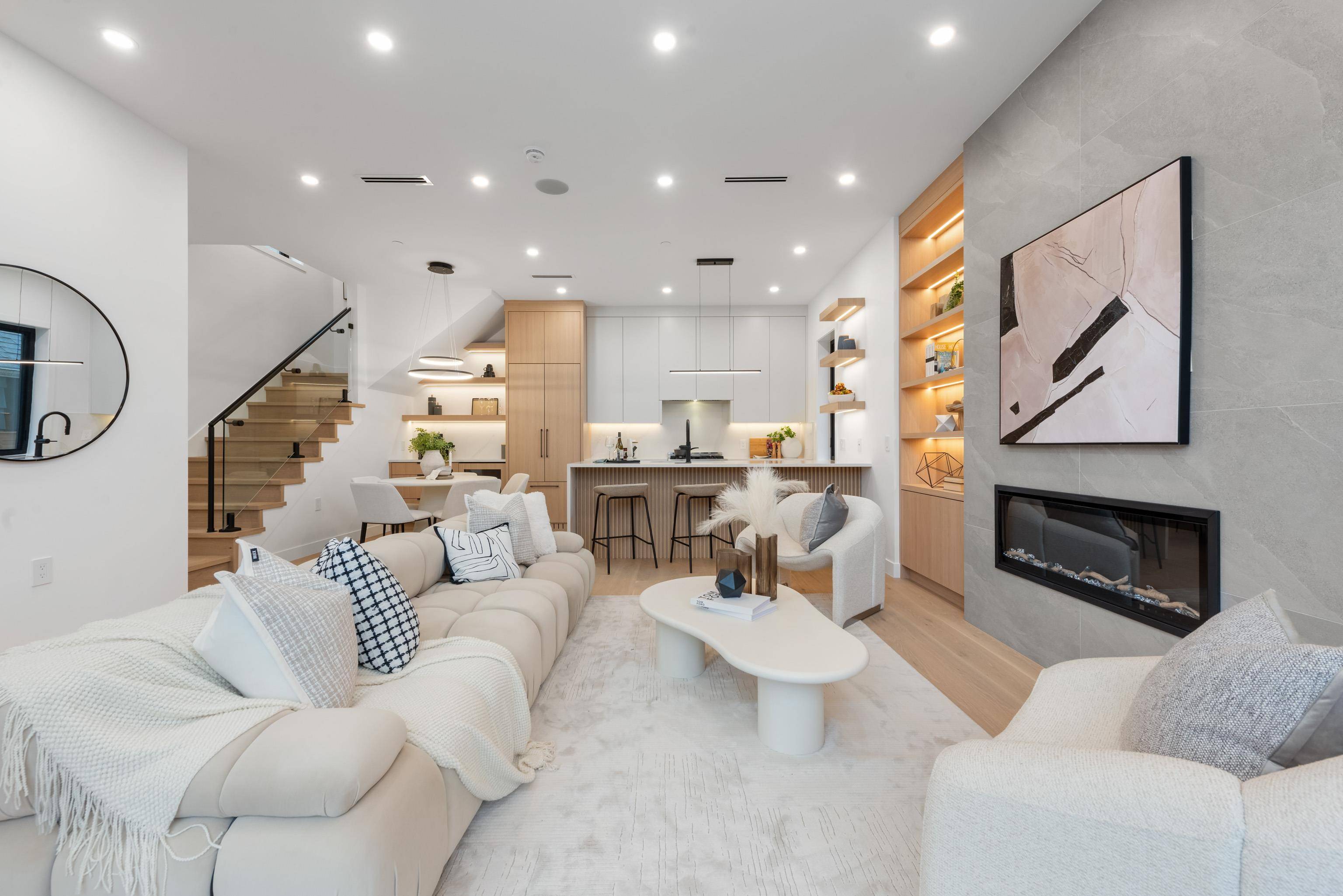 Vancouver, BC V5W 1E7,312 E 37 AVE #1