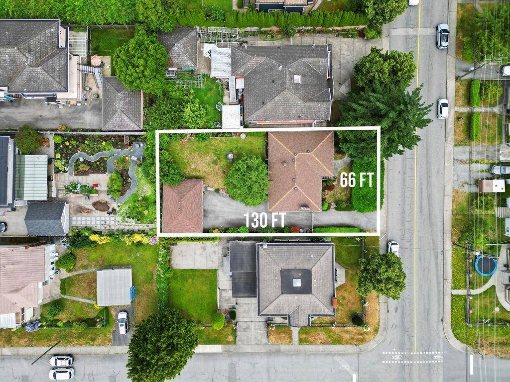 Burnaby, BC V5B 3V3,535 Holdom AVE
