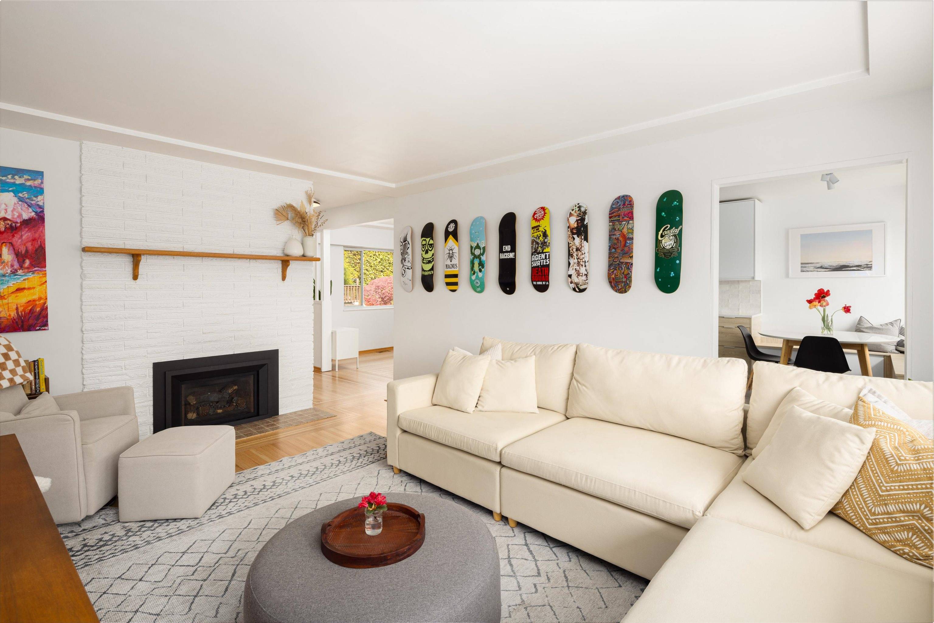 North Vancouver, BC V7L 1N7,1231 Cloverley ST