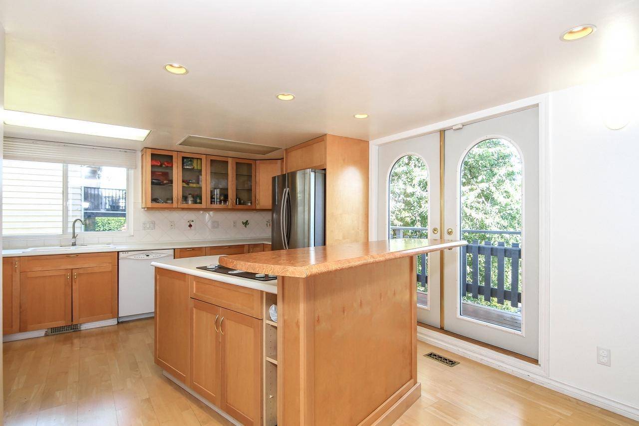 Port Coquitlam, BC V3C 2Y3,1525 Elinor CRES