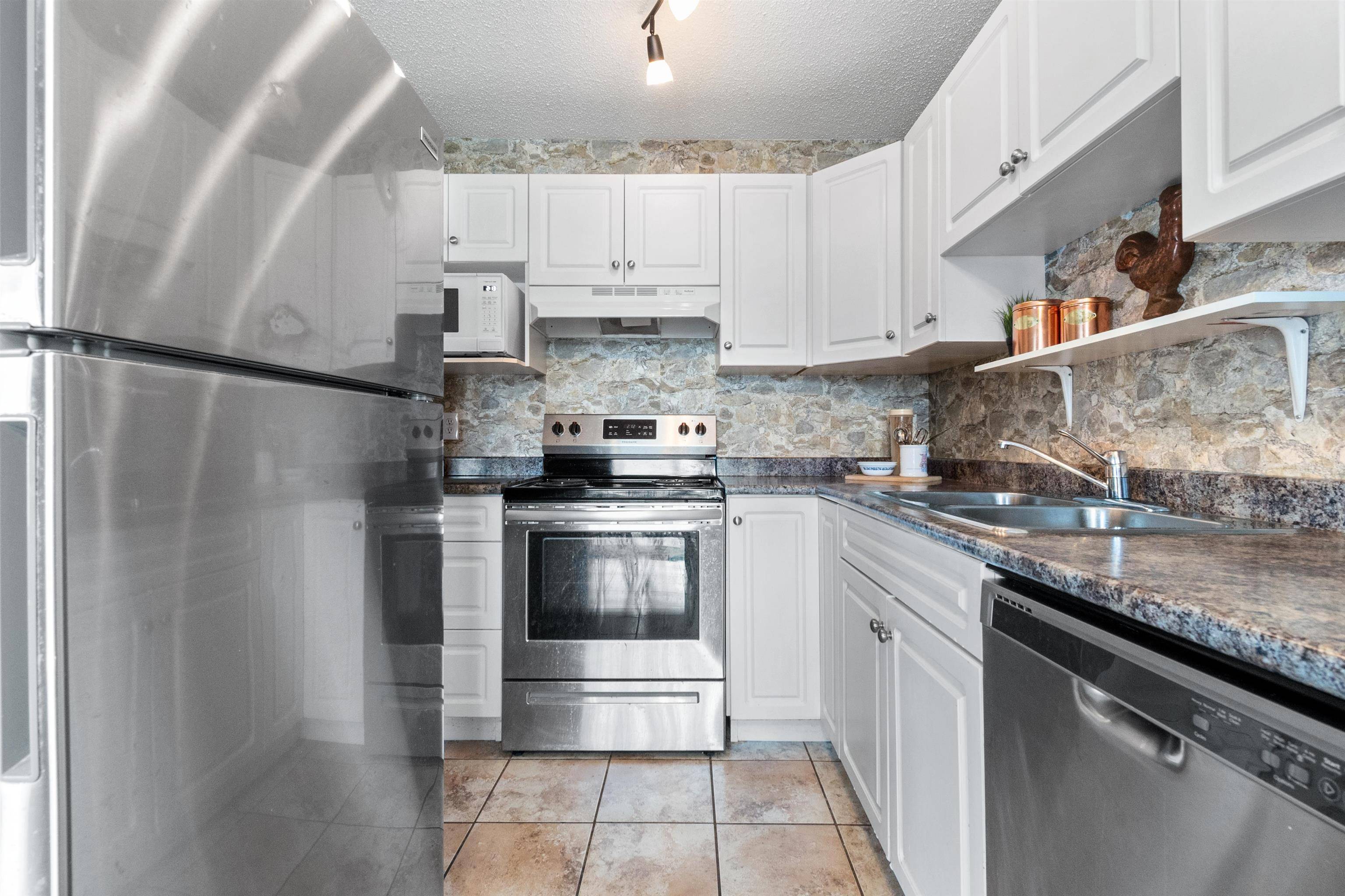 Chilliwack, BC V2P 2W3,46260 Harford ST #7