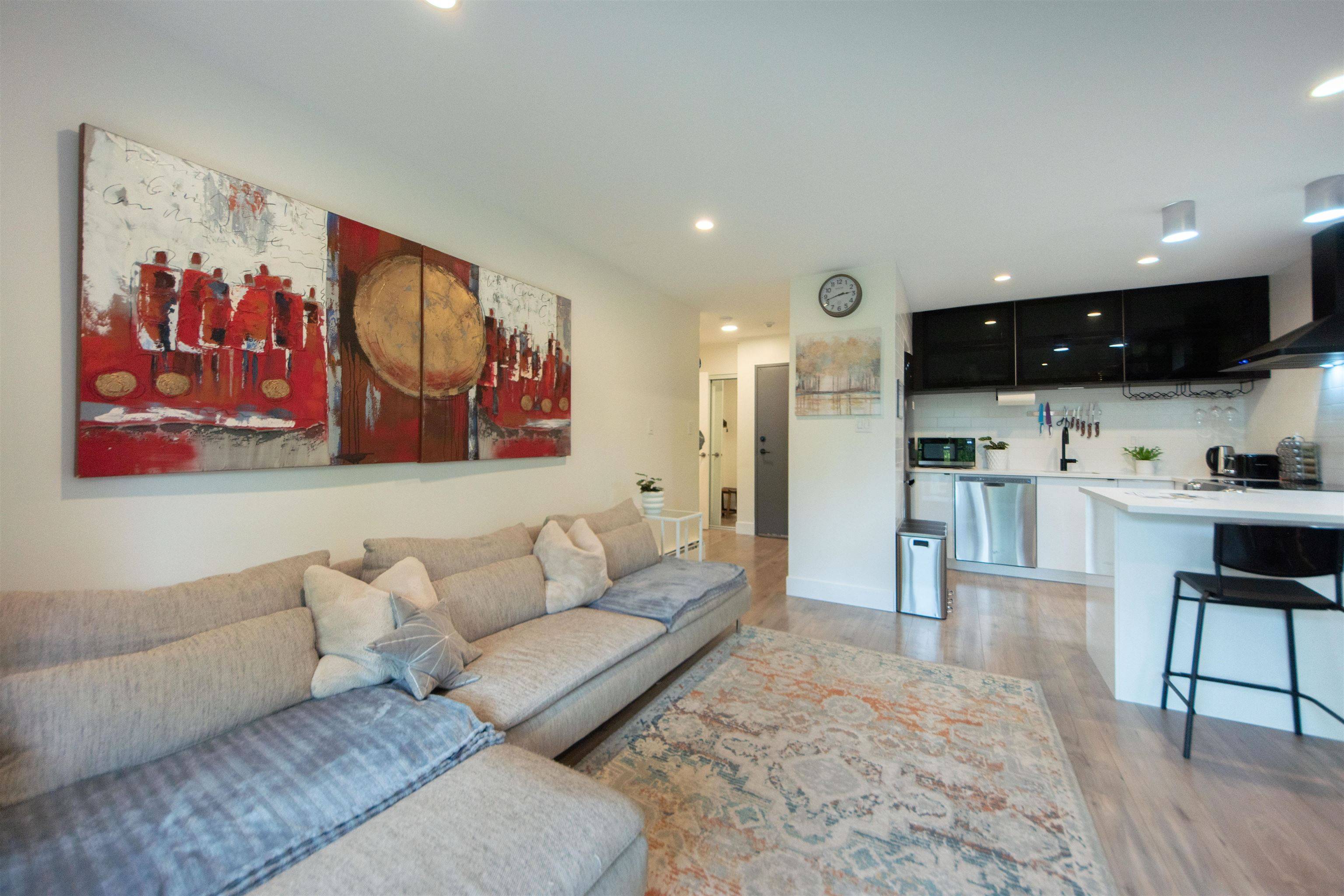 Vancouver, BC V6G 1M8,1718 Nelson ST #402