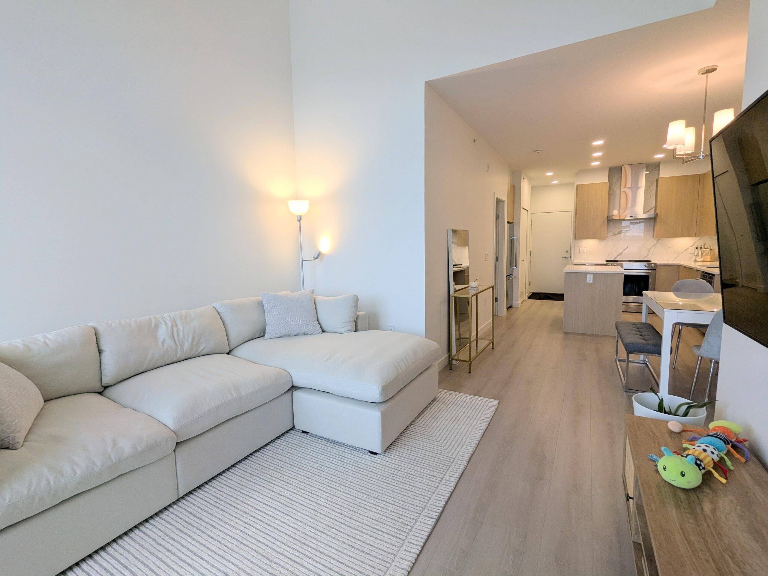 Burnaby, BC V3N 0J5,7799 17th ST #406