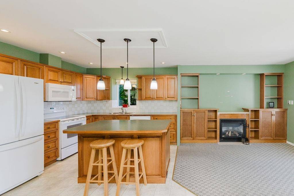 Sechelt, BC V7Z 0B7,4963 Laurel AVE