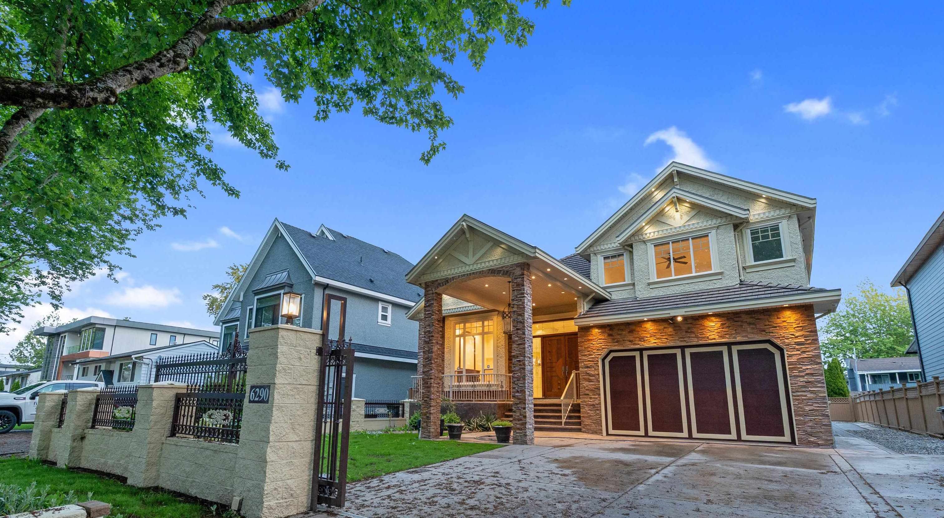 Surrey, BC V3X 1R8,6290 129a ST