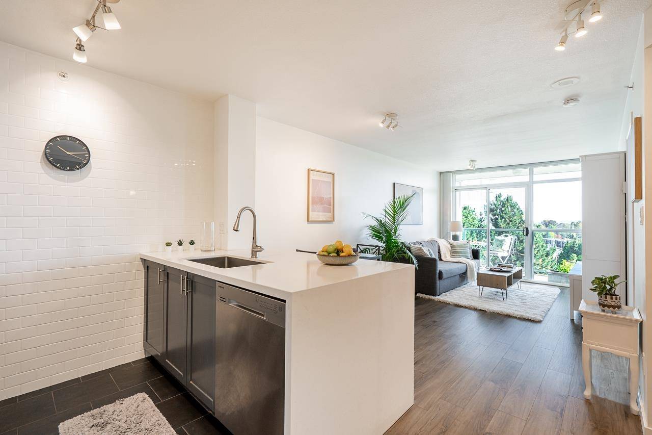 Vancouver, BC V5S 4V3,2733 Chandlery PL #705