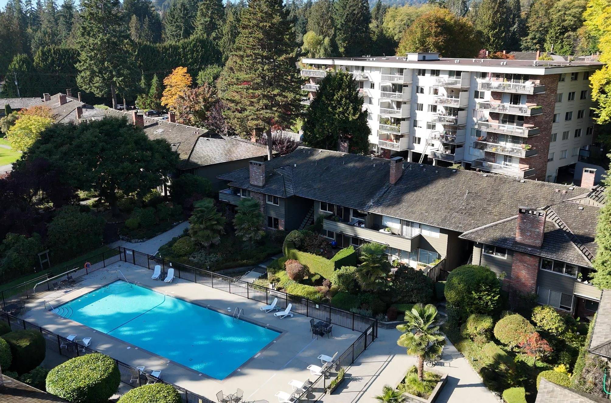 West Vancouver, BC V7T 1L5,235 Keith RD #1218