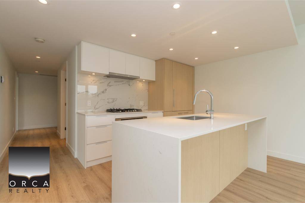 North Vancouver, BC V7J 0E6,1500 Fern ST #602