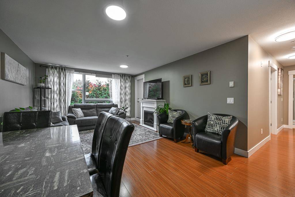 Maple Ridge, BC V2X 6M2,12085 228 ST #225