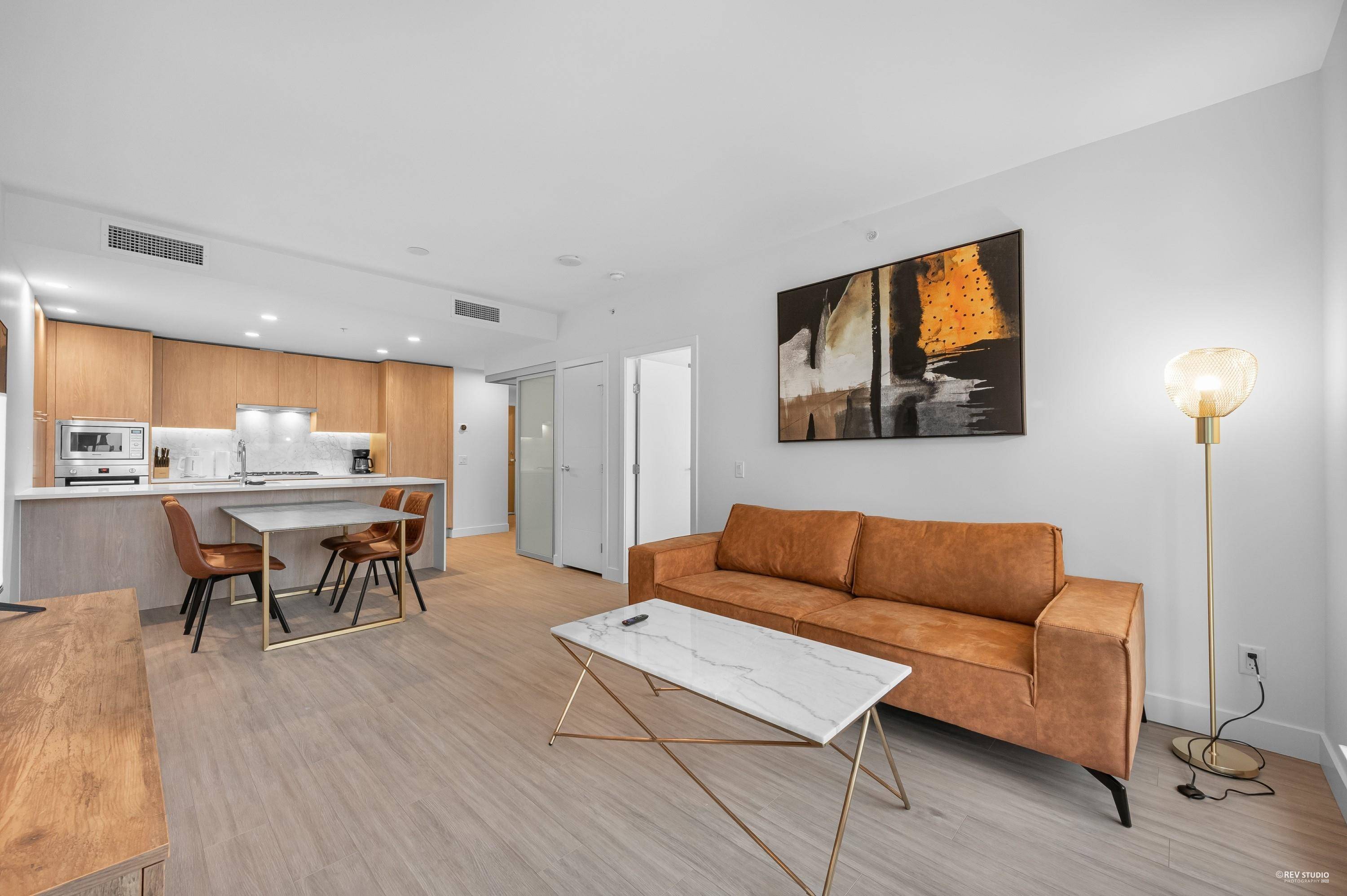 Burnaby, BC V5H 0K7,6398 Silver AVE #703