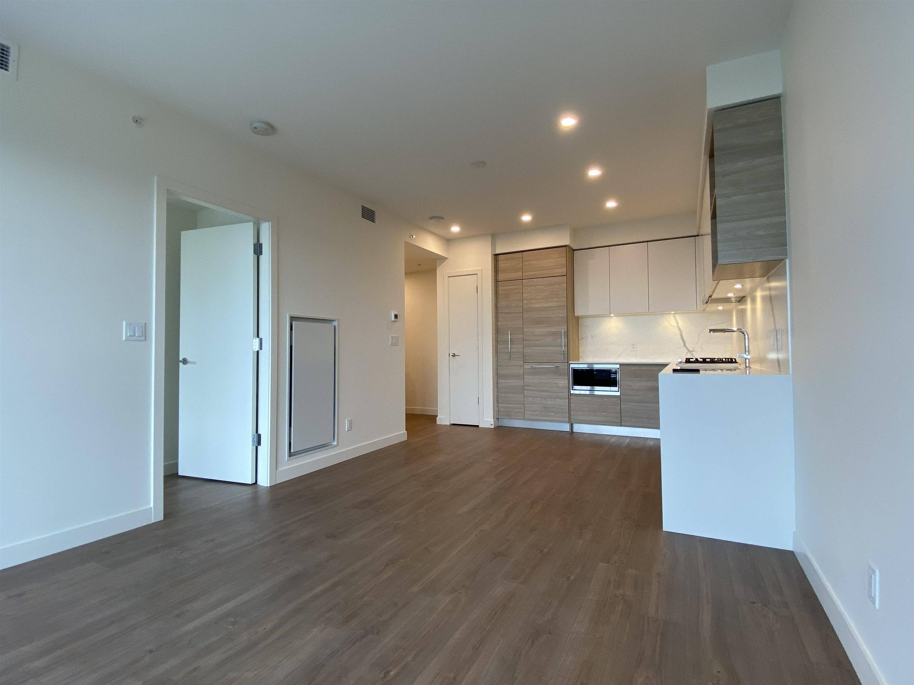 Coquitlam, BC V3K 0G7,595 Austin AVE #2305