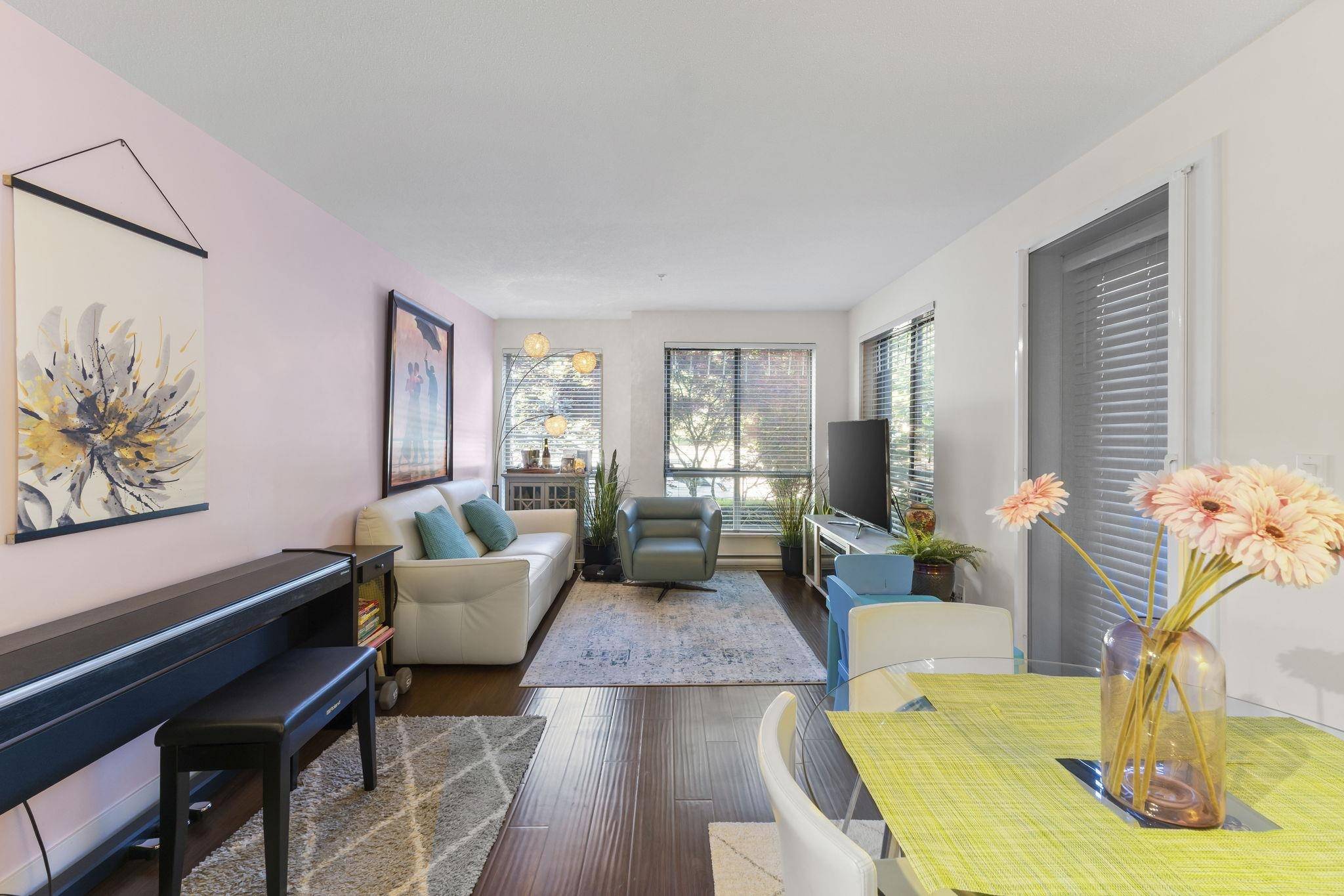 New Westminster, BC V3L 0G5,500 Royal AVE #211