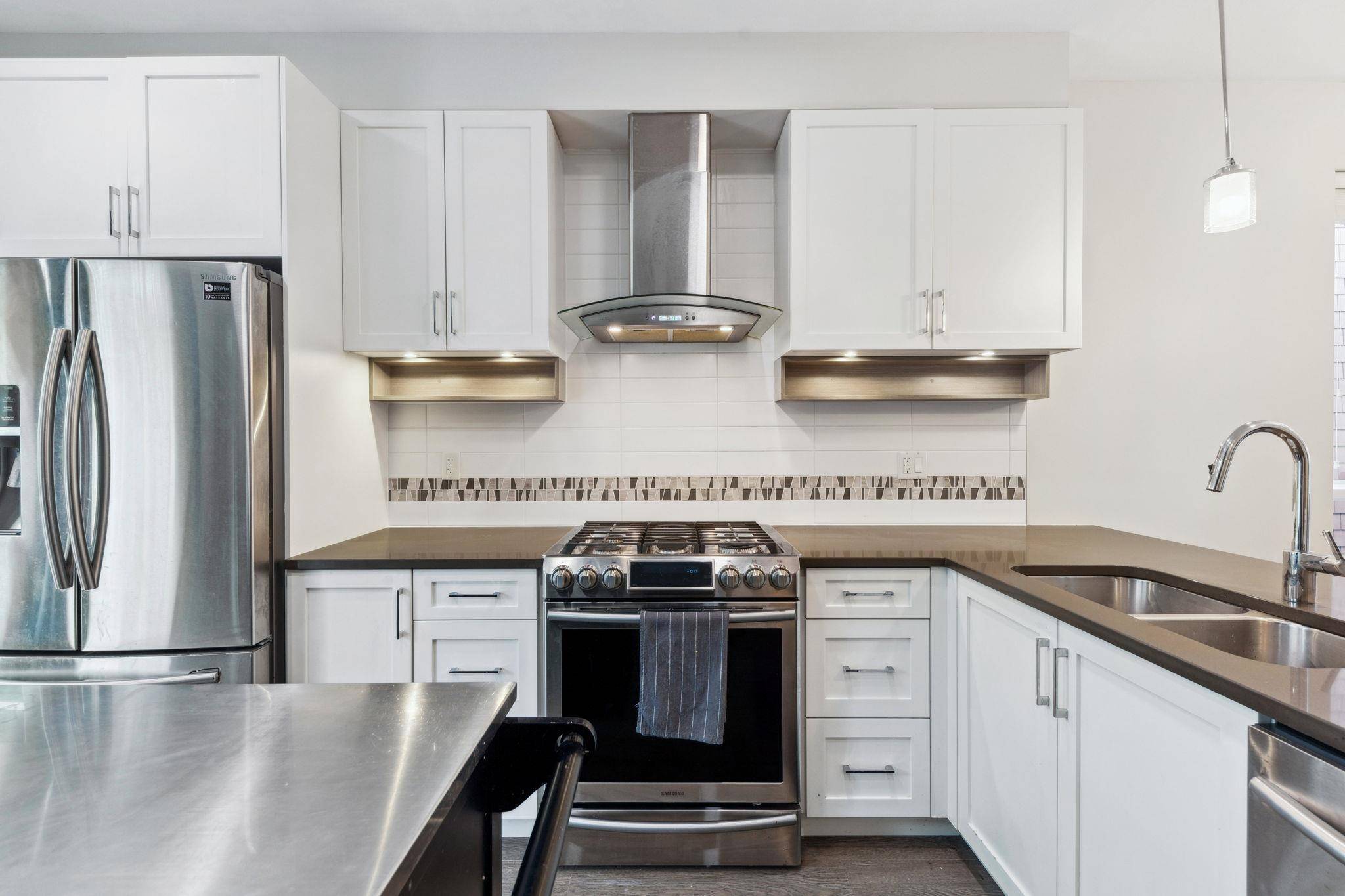 Delta, BC V4M 0B7,4688 Hawk LN #511