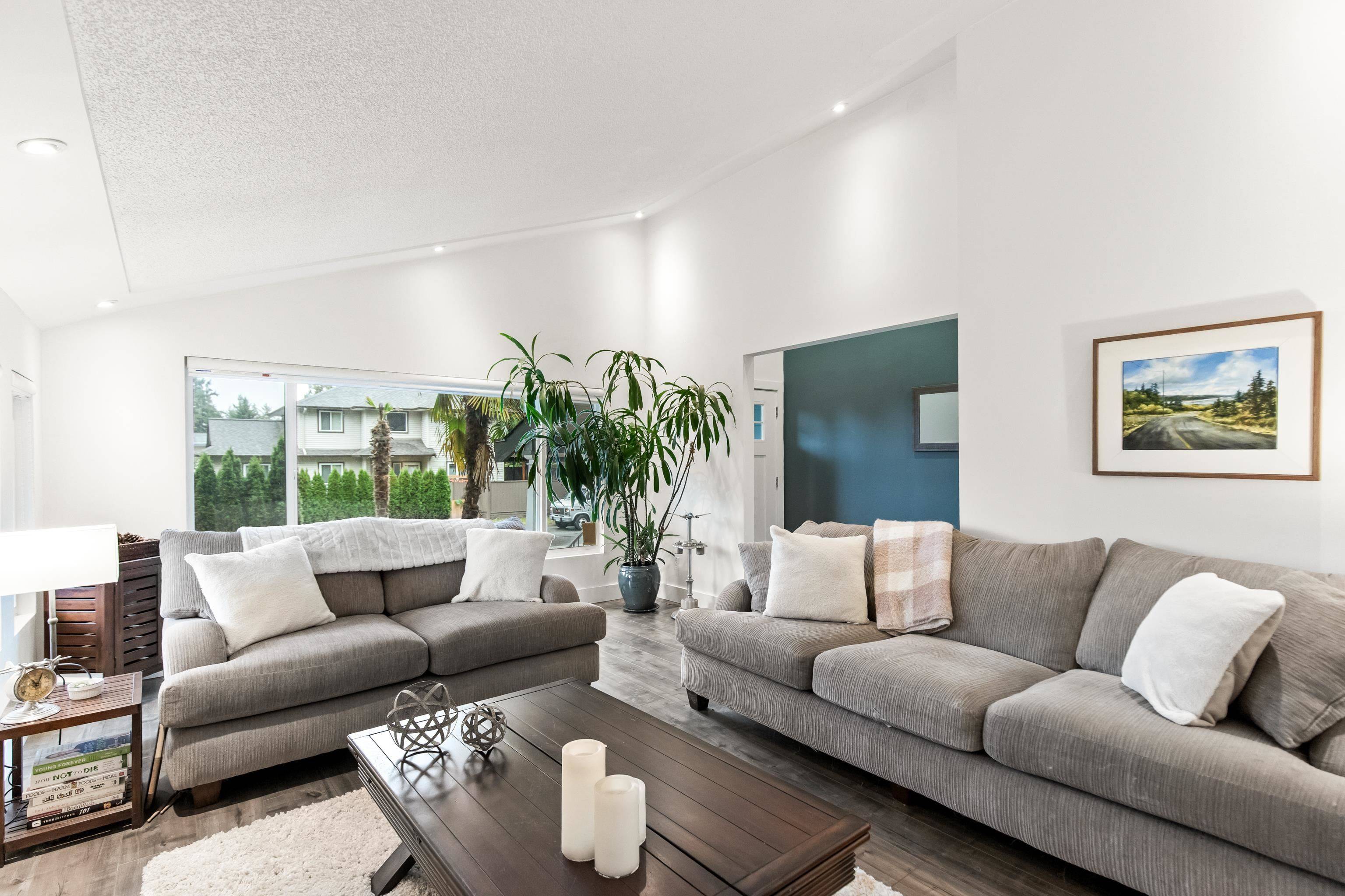 Pitt Meadows, BC V3Y 1R8,19610 117a AVE