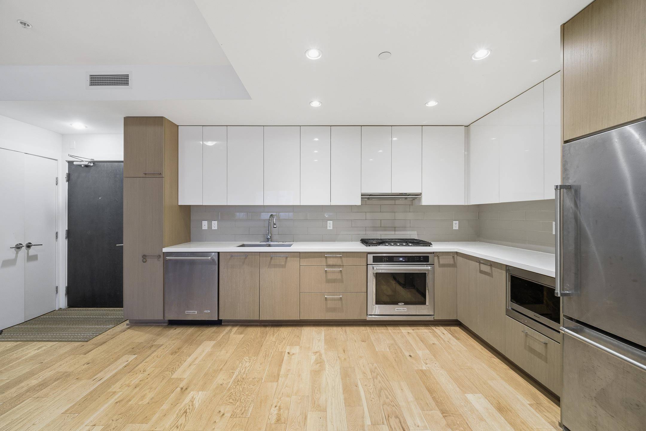 Richmond, BC V6X 0M3,5311 Cedarbridge WAY #132