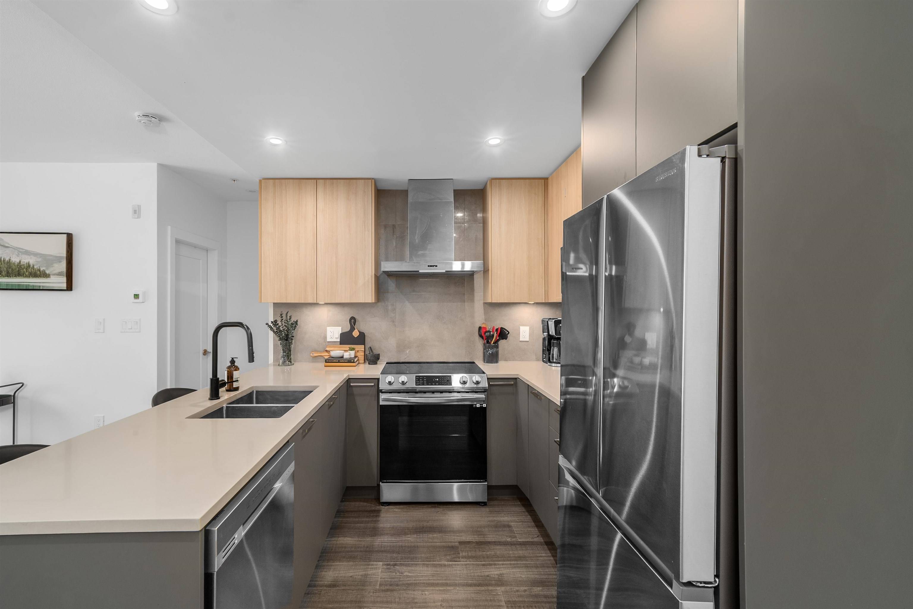 Mission, BC V2V 0L1,31940 Raven AVE #411