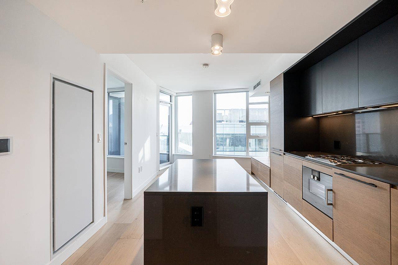 Vancouver, BC V6Z 0G7,1289 Hornby ST #2102