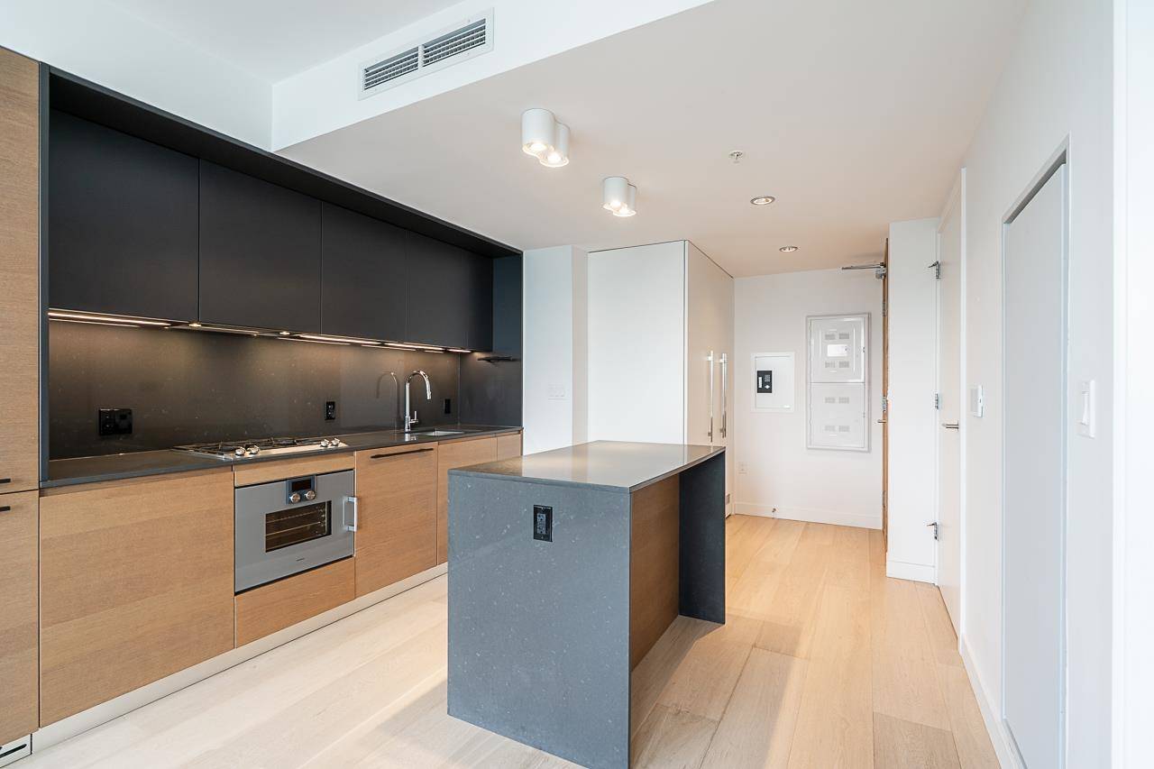 Vancouver, BC V6Z 0G7,1289 Hornby ST #2102