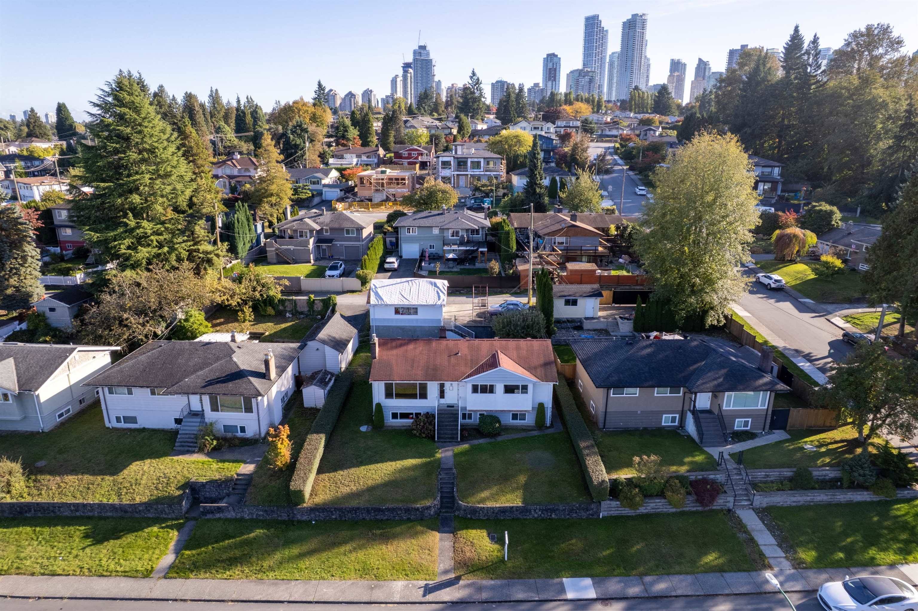 Burnaby, BC V5G 2M6,4370 Briarwood CRES