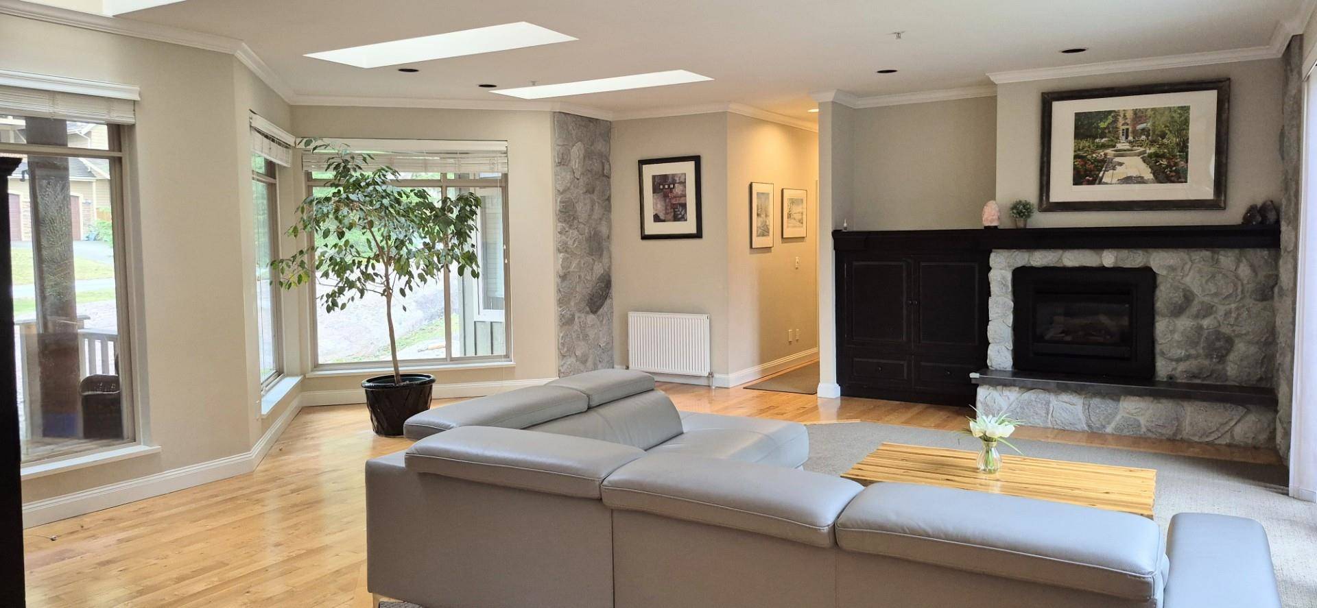 West Vancouver, BC V0N 3Z2,158 Stonegate DR
