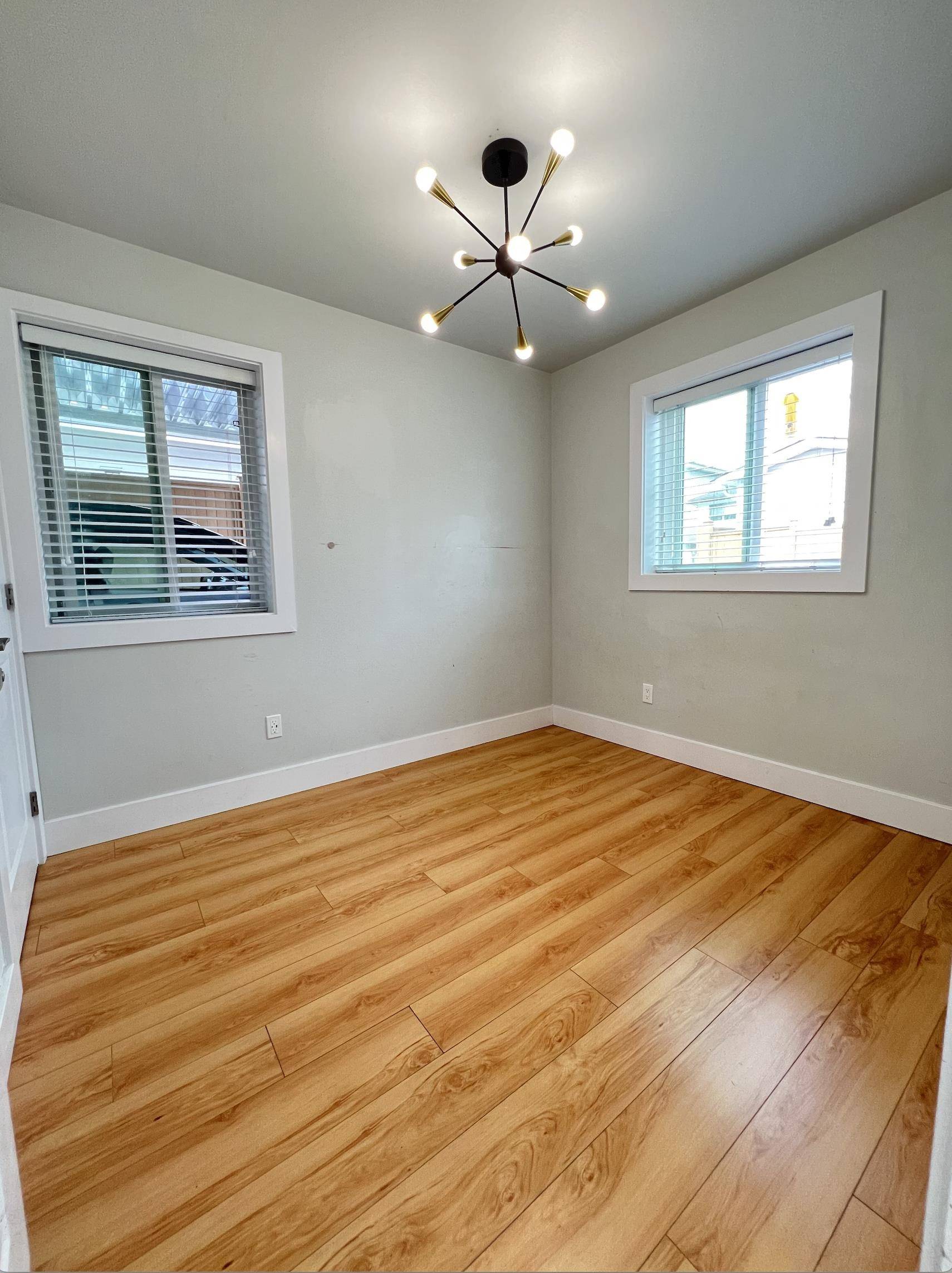 Vancouver, BC V5P 3B9,6752 Dumfries