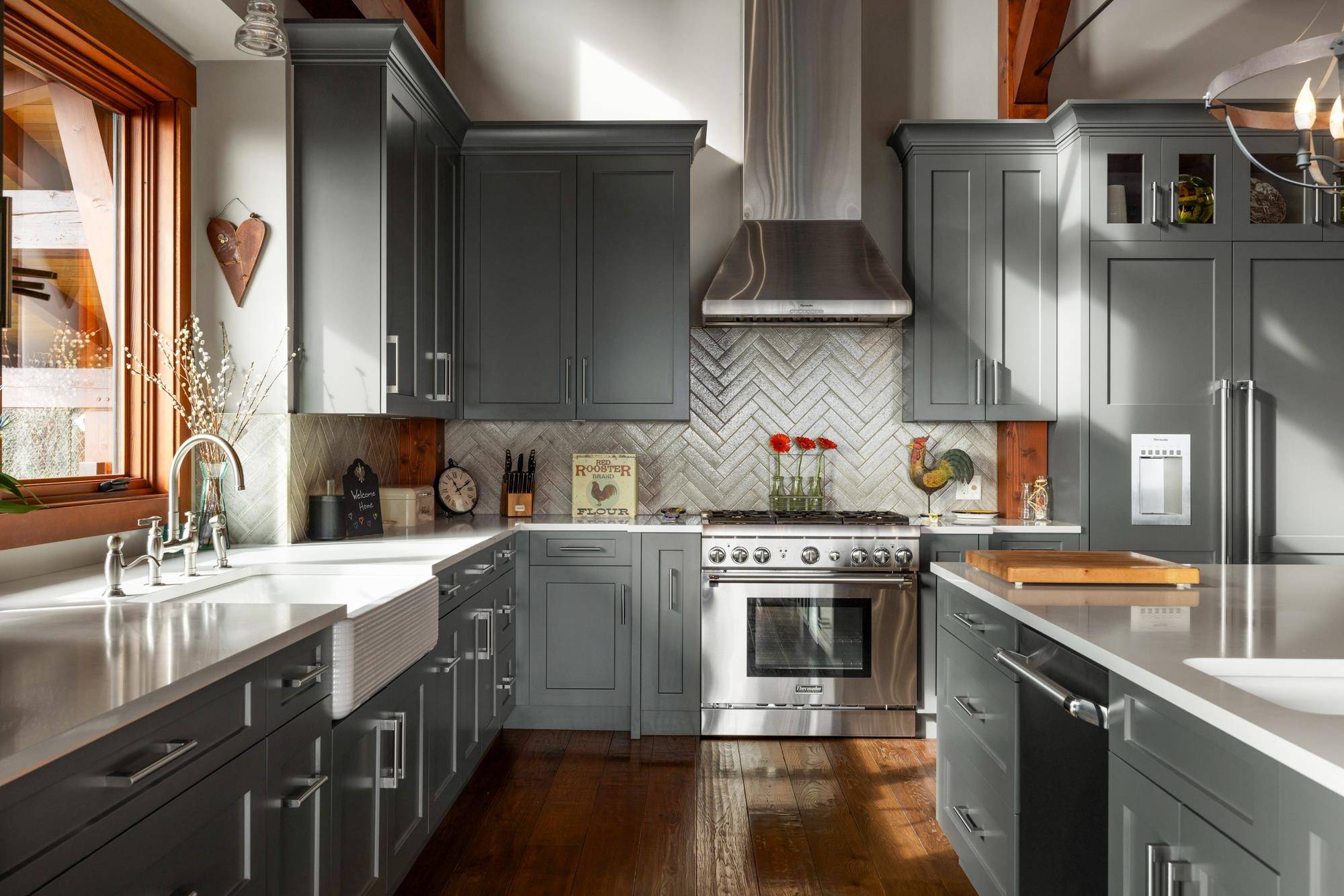 Bowen Island, BC V0N 1G1,800 Taylor RD