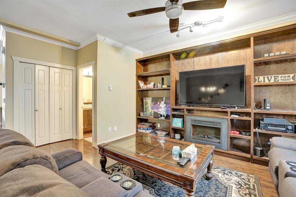 Surrey, BC V3V 0B8,9533 130a ST #18