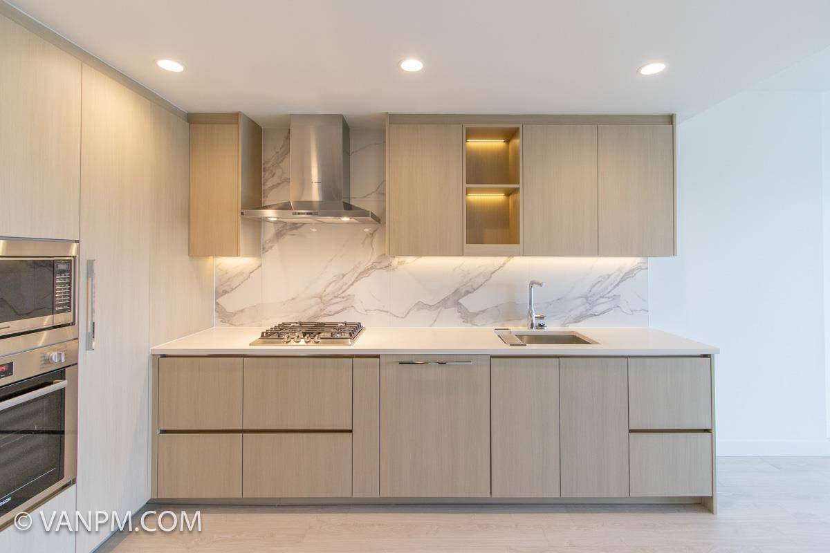 Burnaby, BC V5C 0N1,4880 Lougheed HWY #2306